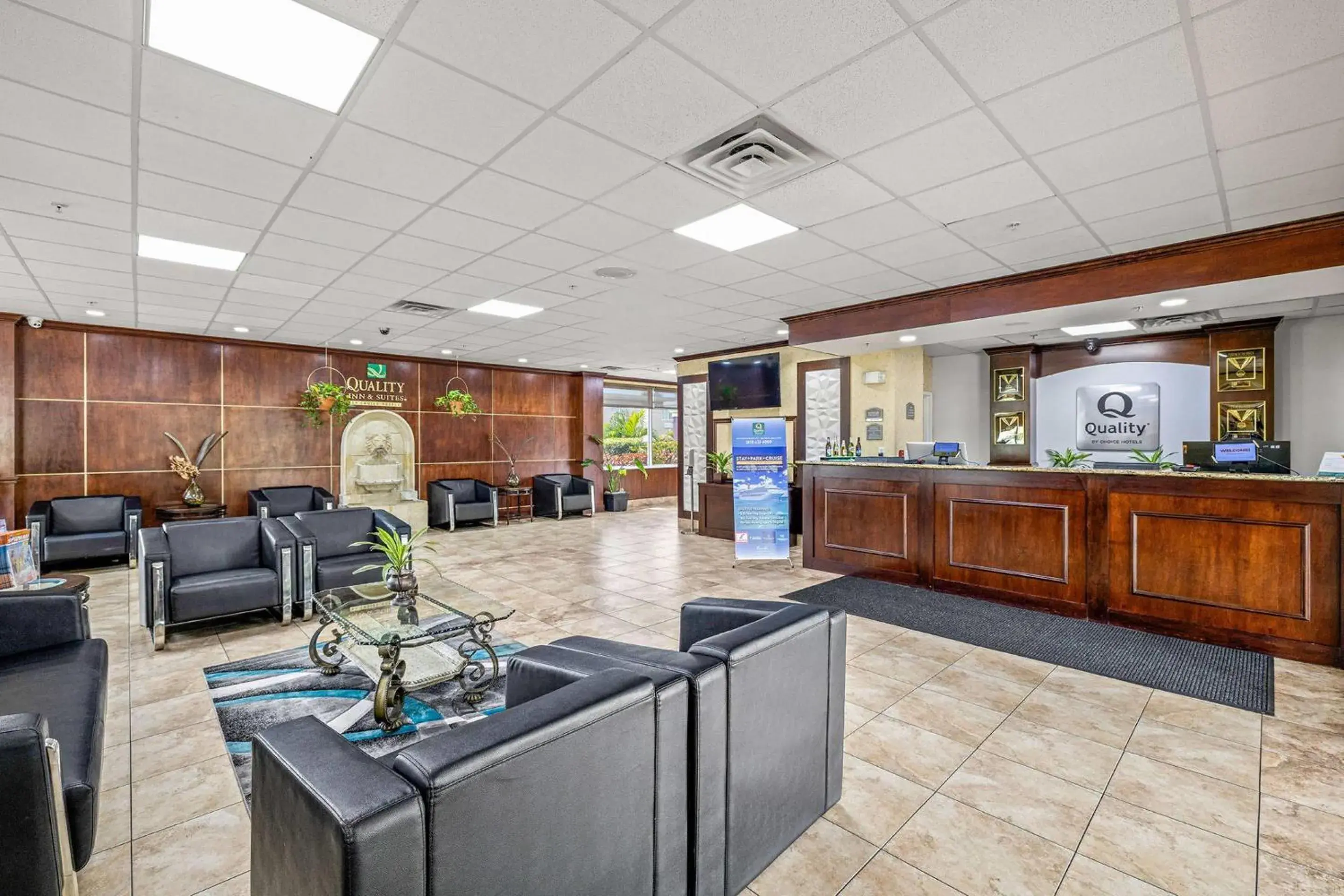 Lobby or reception in Quality Inn & Suites Tampa-Ybor City Lobby or reception in Quality Inn & Suites Tampa-Ybor City