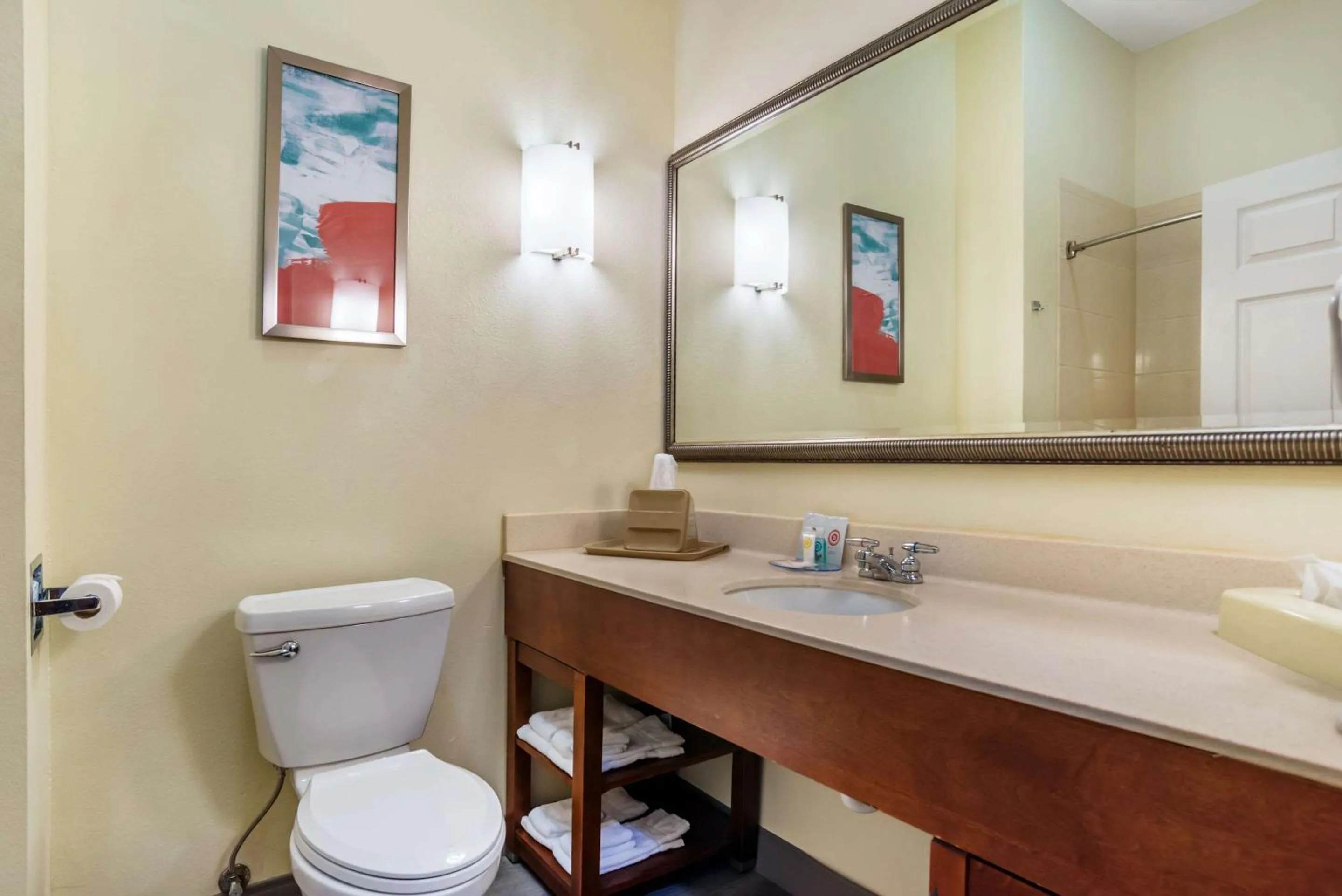 Bedroom in Comfort Inn & Suites