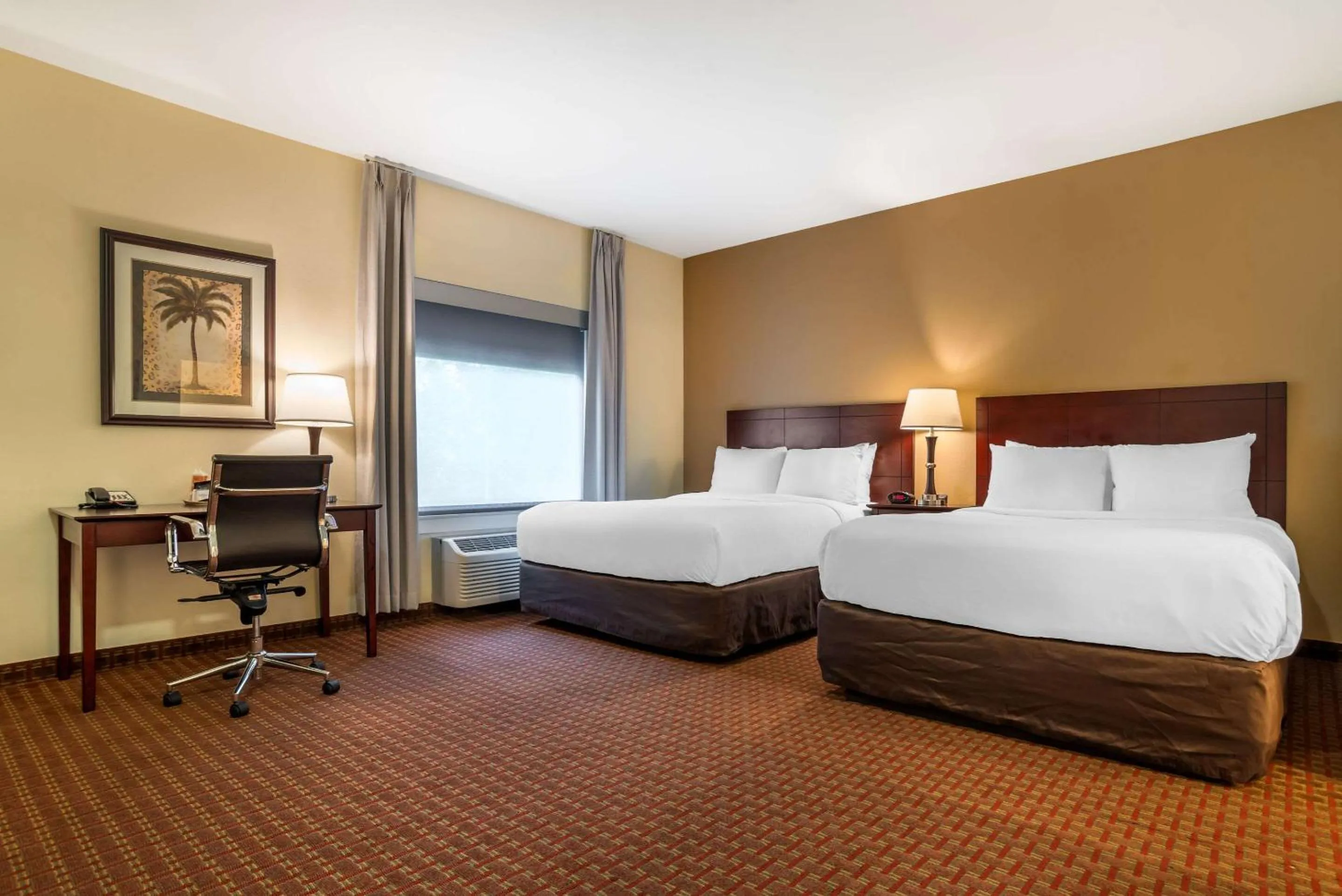 Bedroom, Bed in Comfort Inn & Suites