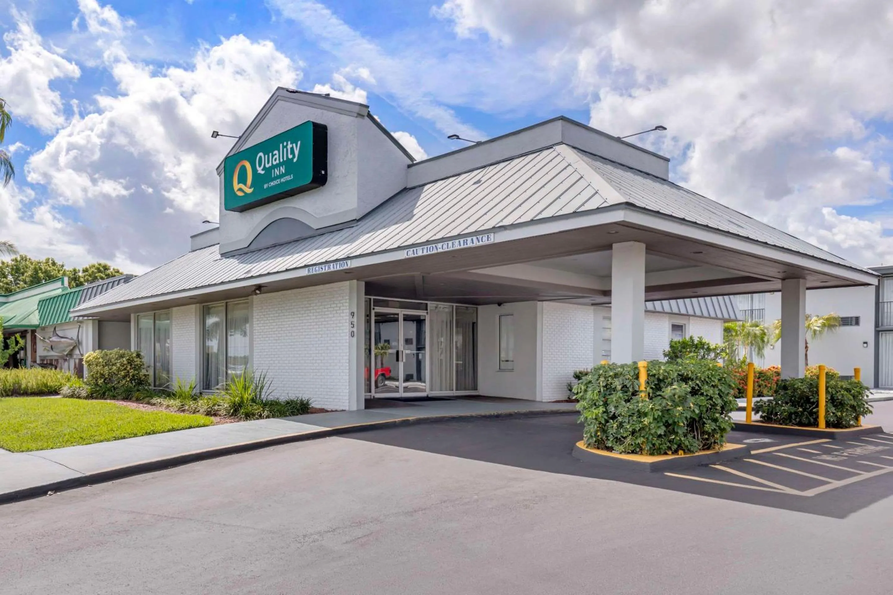 Property building in Quality Inn Downtown Stuart