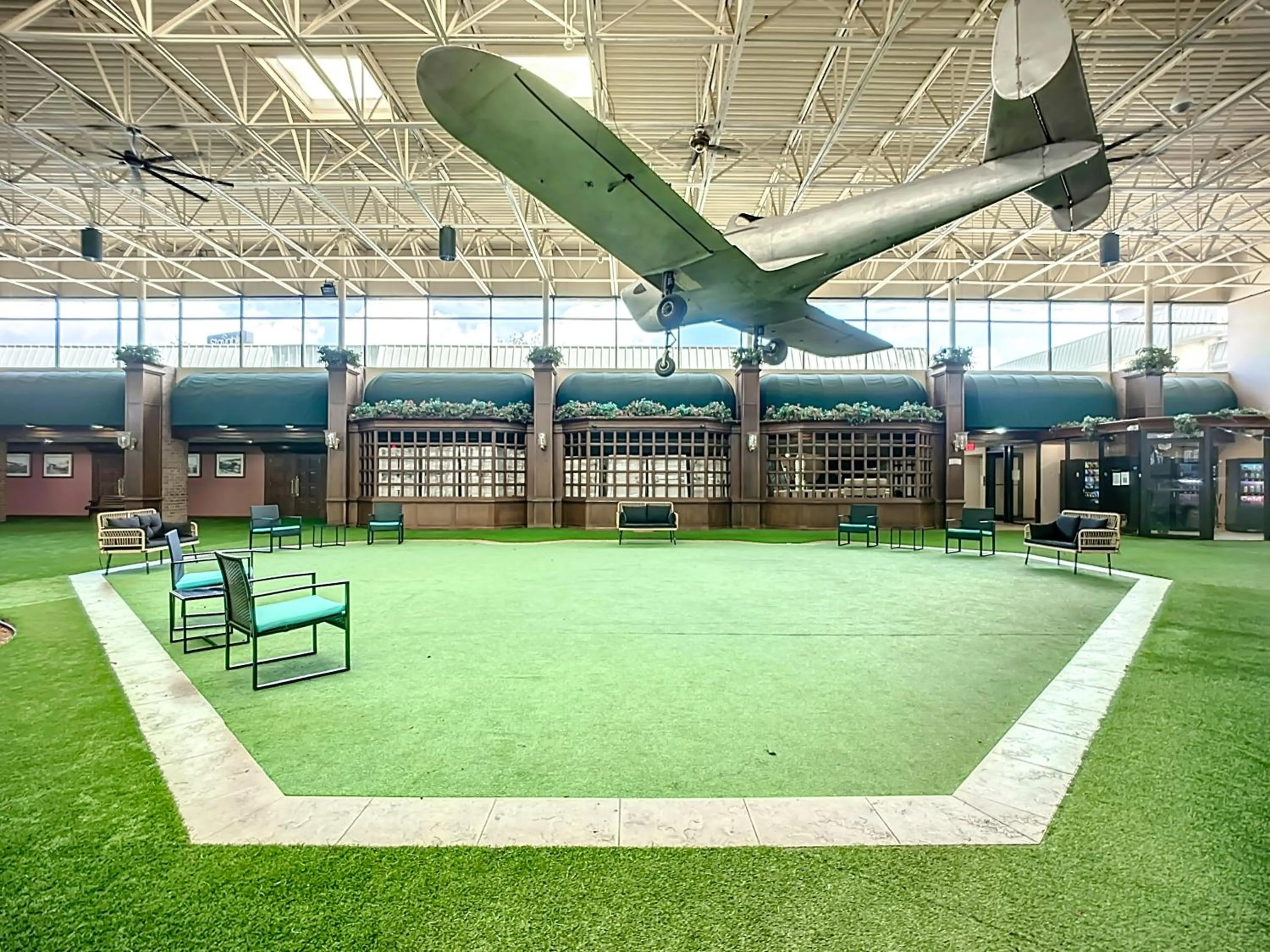 Seating area in Stayable Jax West