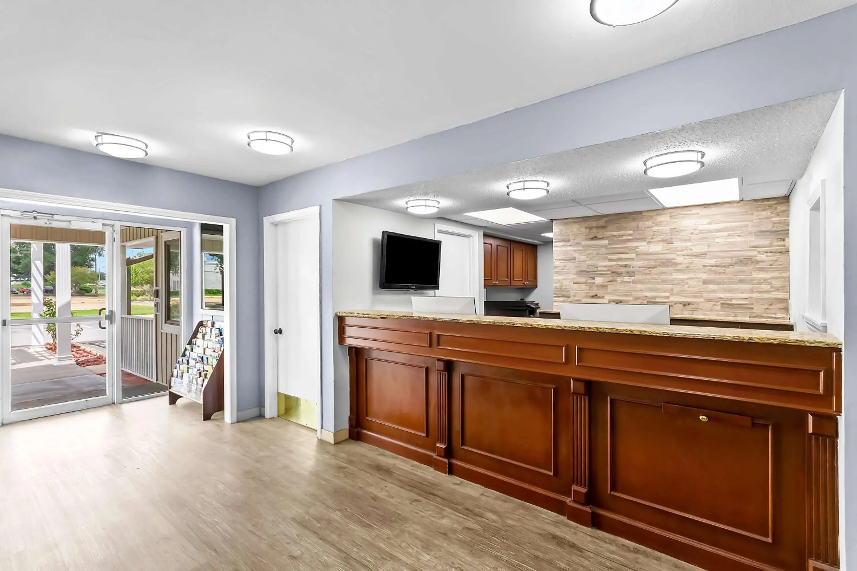 Lobby or reception in SureStay Studio by Best Western Pensacola