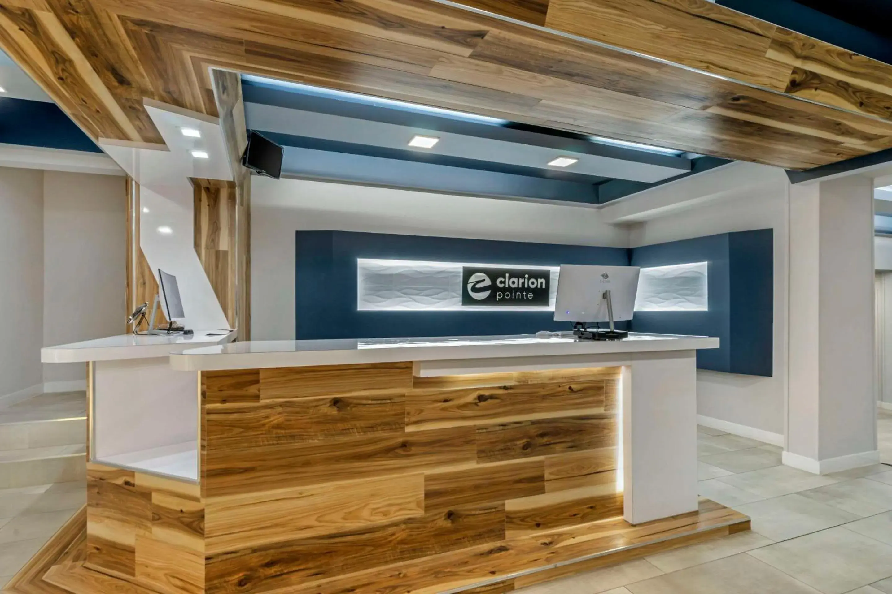 Lobby or reception in Clarion Pointe Tampa-Brandon Near Fairgrounds and Casino Lobby or reception in Clarion Pointe Tampa-Brandon Near Fairgrounds and Casino