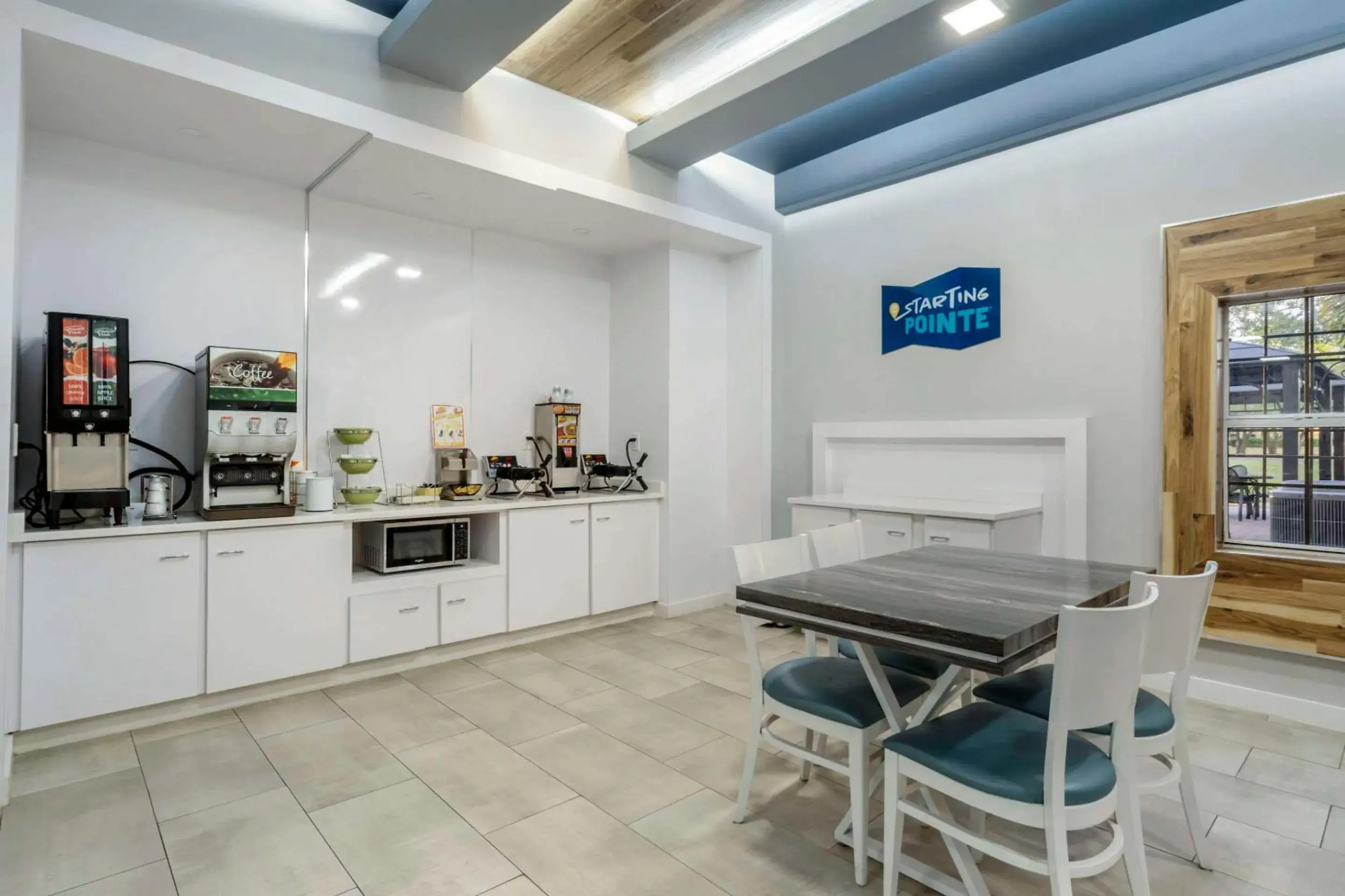 Breakfast in Clarion Pointe Tampa-Brandon Near Fairgrounds and Casino Breakfast in Clarion Pointe Tampa-Brandon Near Fairgrounds and Casino