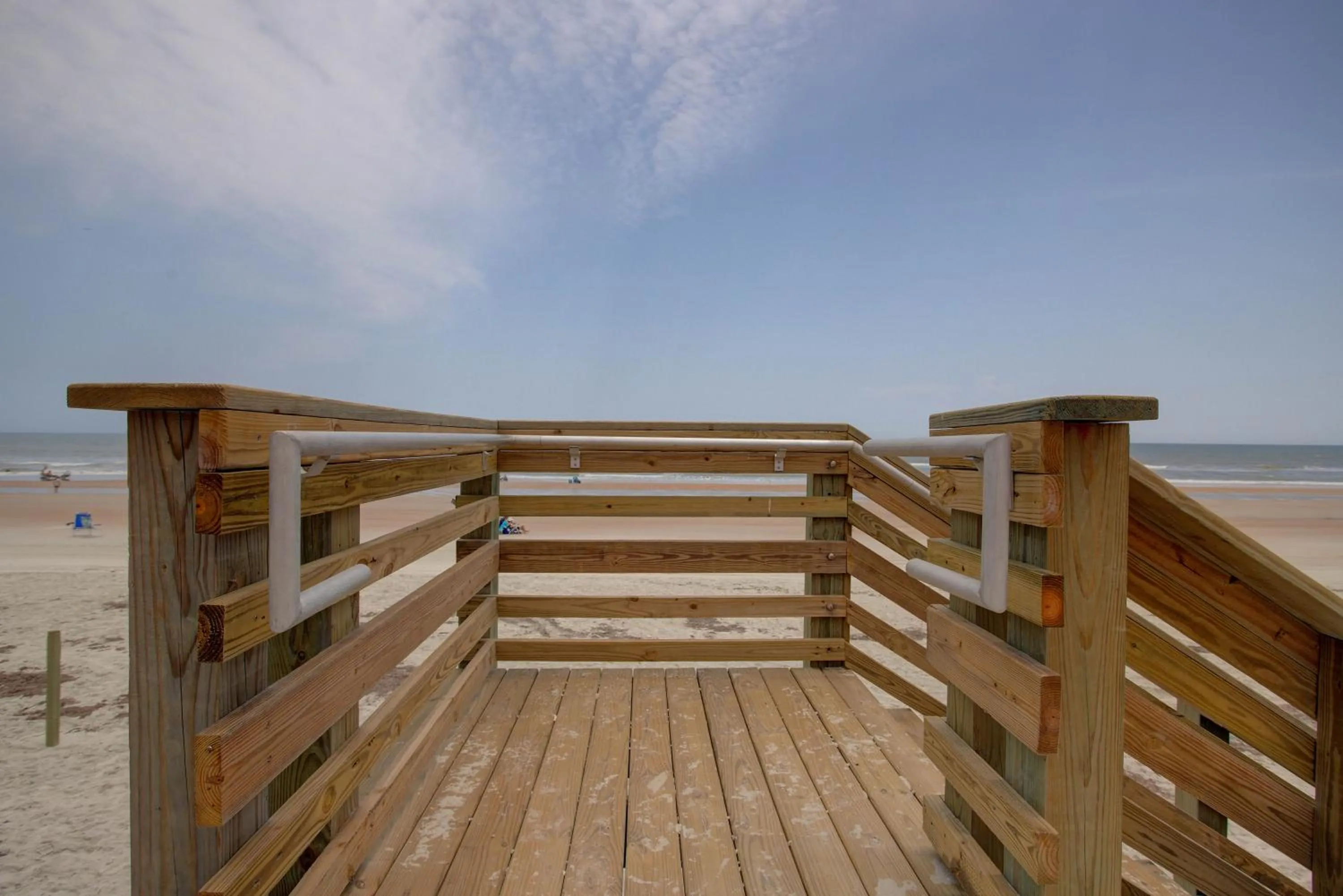 Communal lounge/ TV room in Beach House Inn