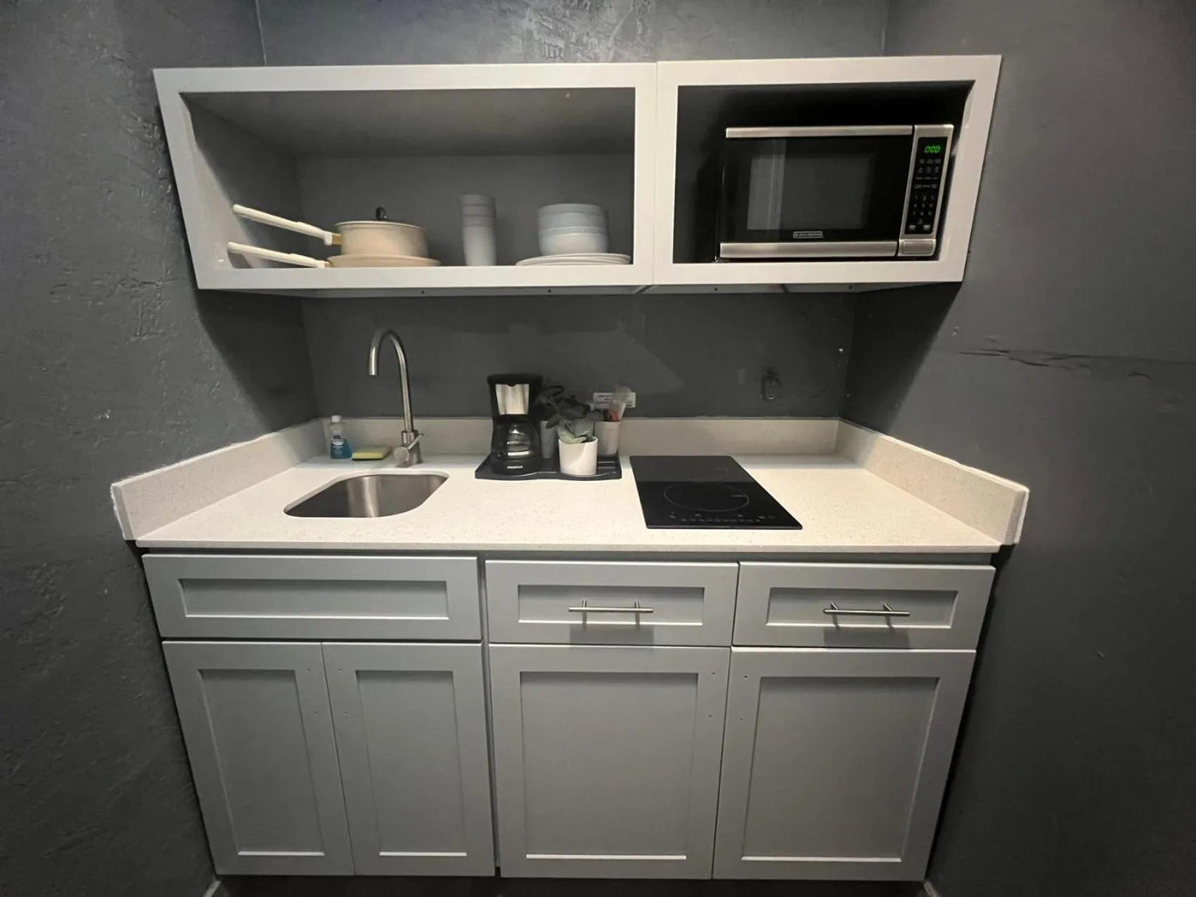 Kitchen or kitchenette in Beach House Inn