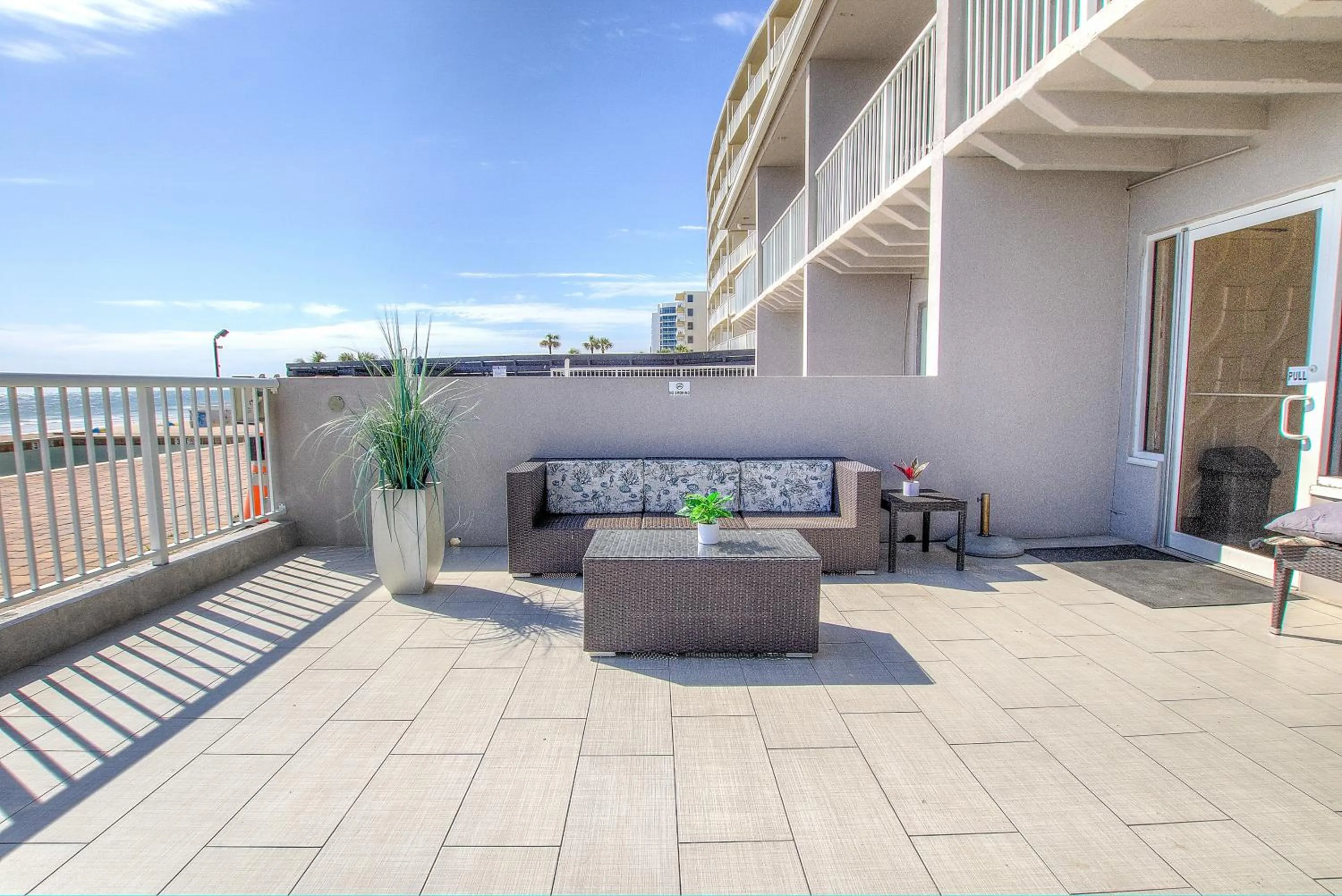 Balcony/Terrace in Beach House Inn