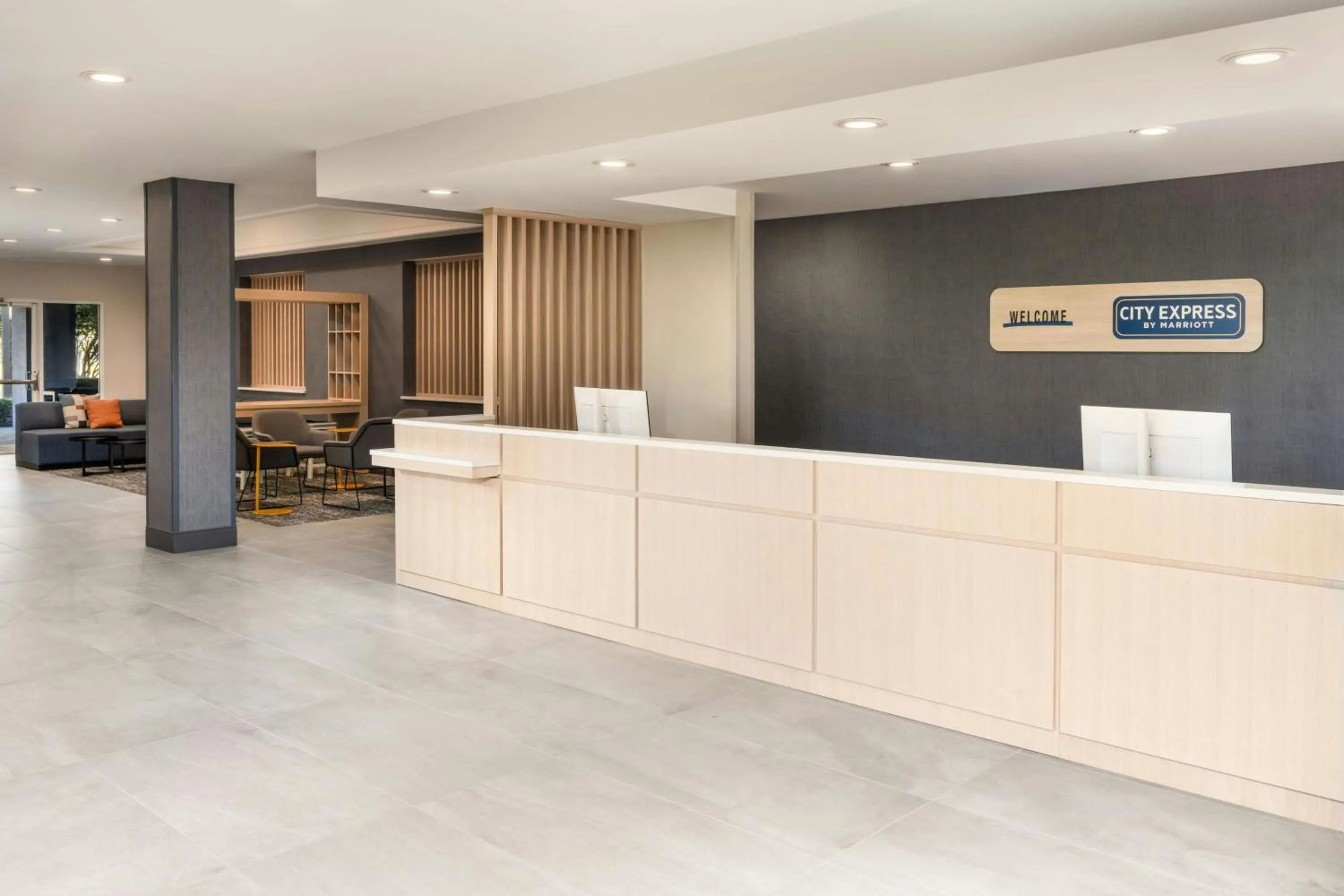 Lobby or reception in City Express by Marriott Orlando International Drive