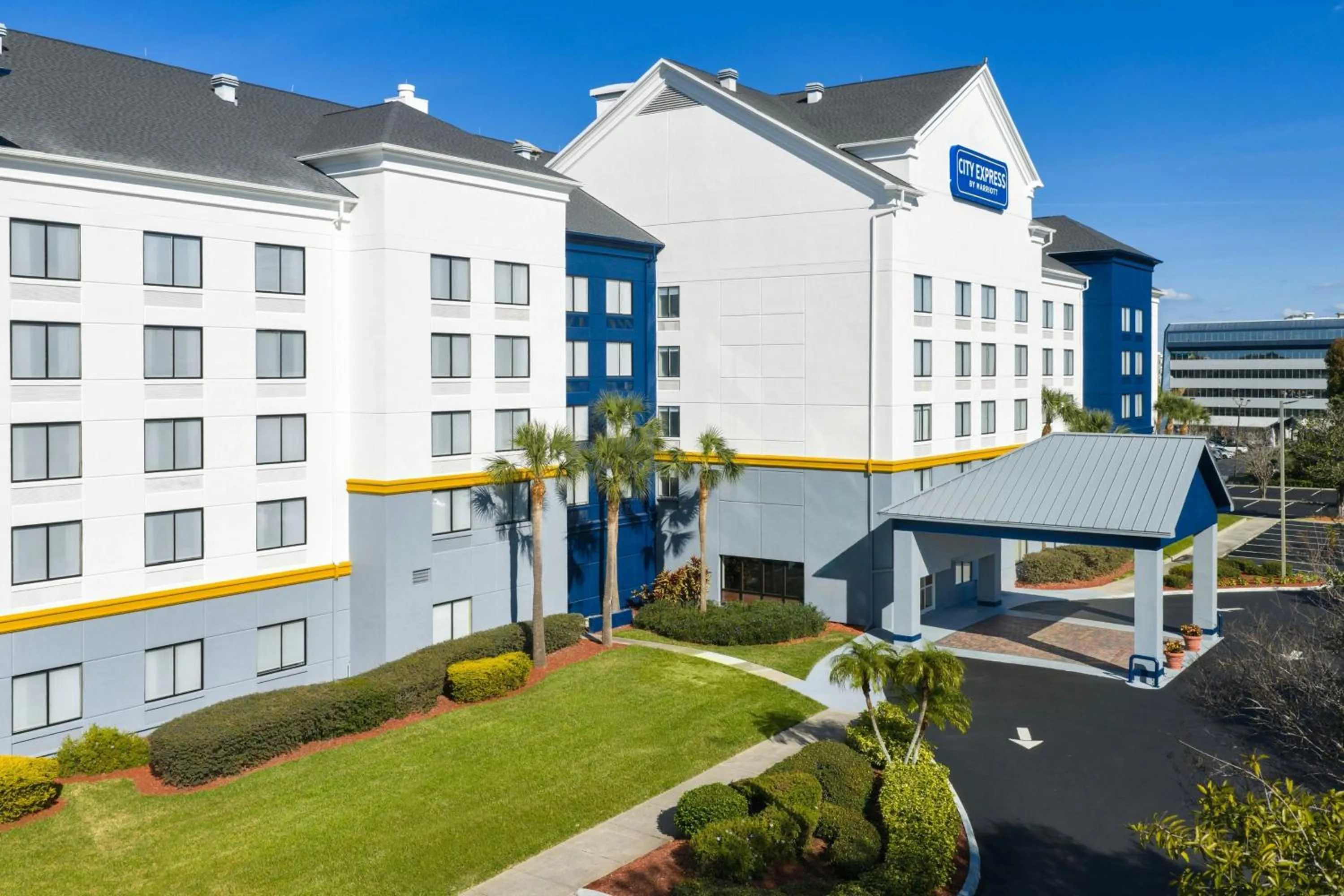 Property building in City Express by Marriott Orlando International Drive