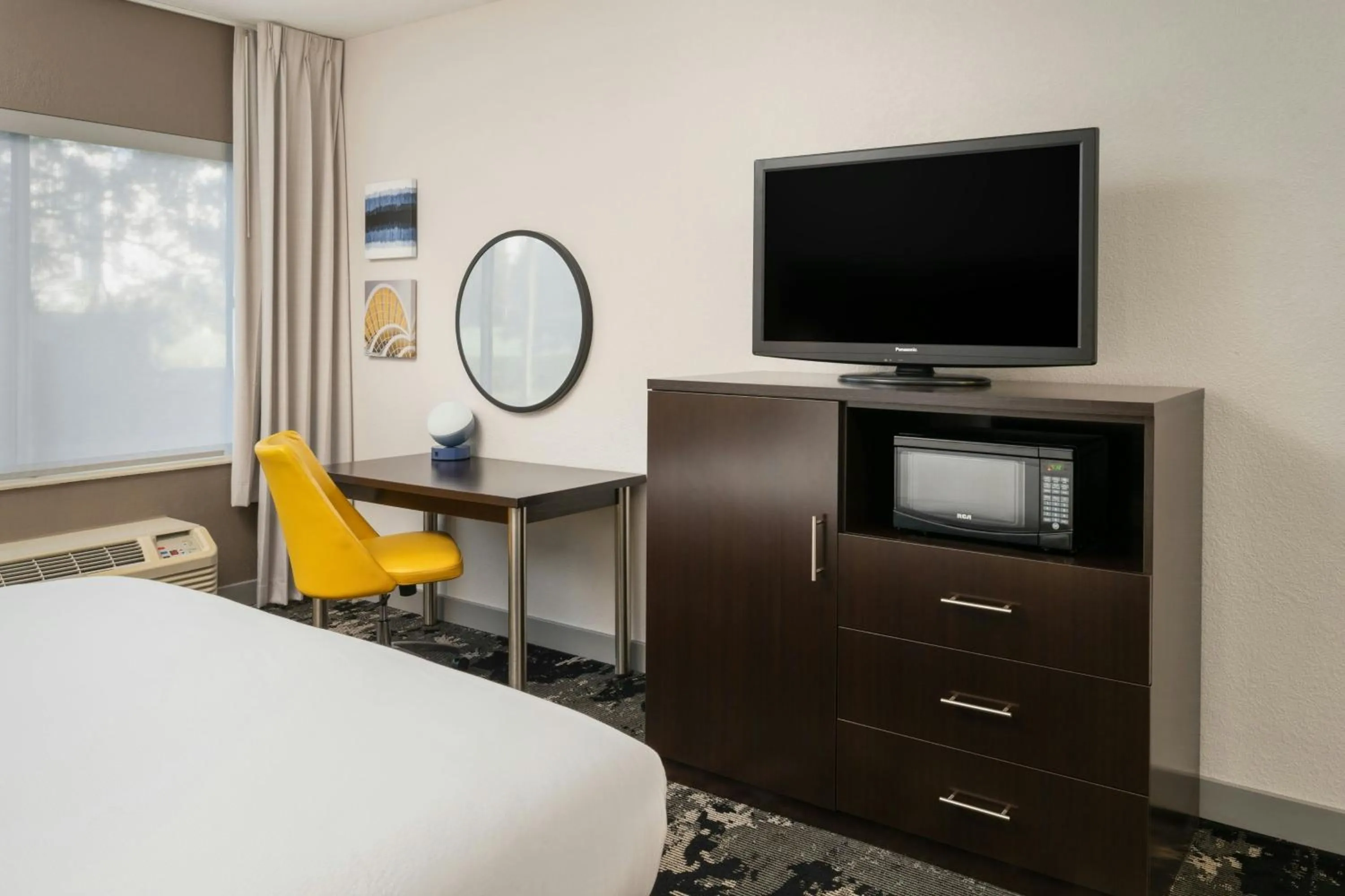 Photo of the whole room, Bed in City Express by Marriott Orlando International Drive