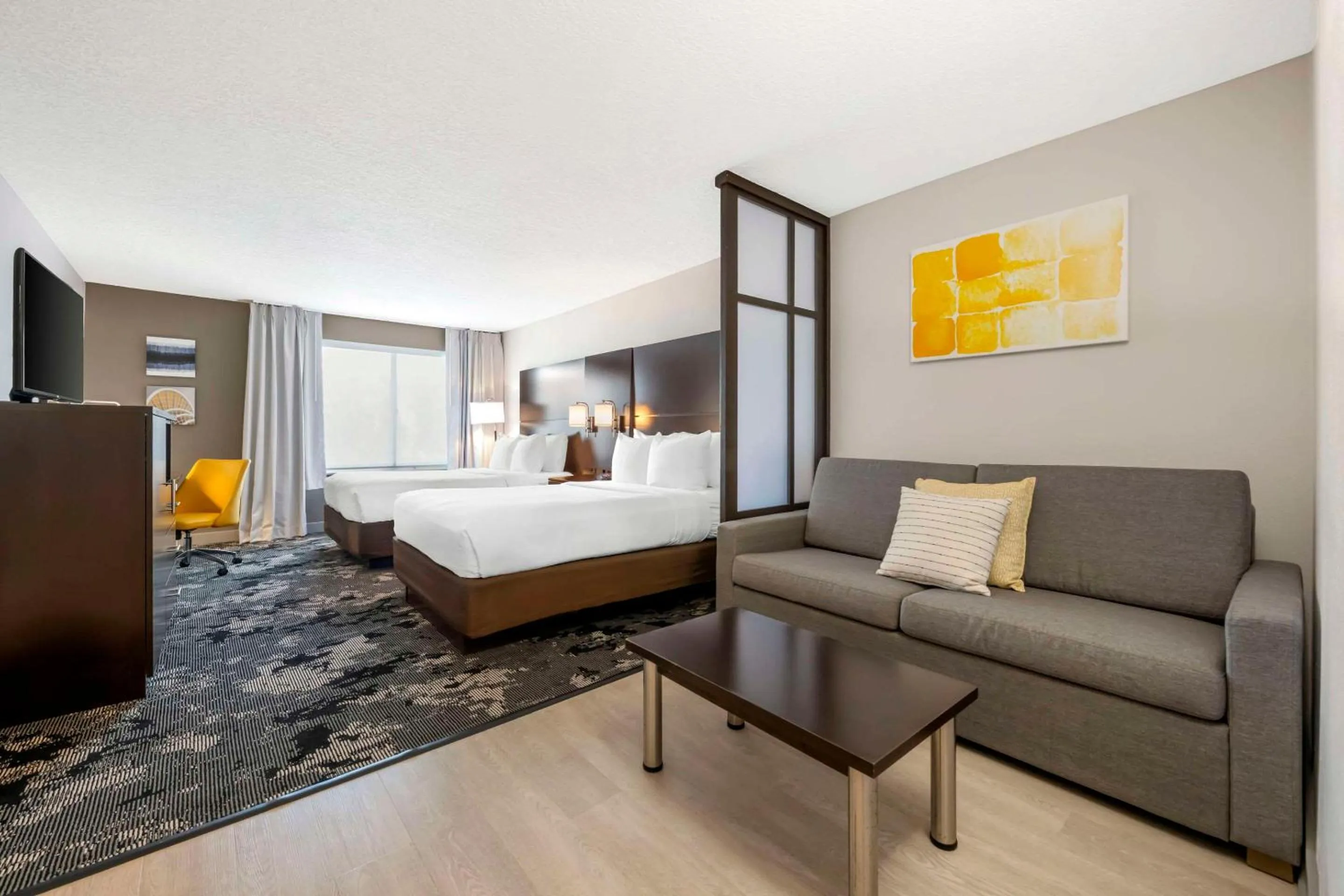 Bedroom in Comfort Inn & Suites Near Universal Orlando Resort-Convention Ctr