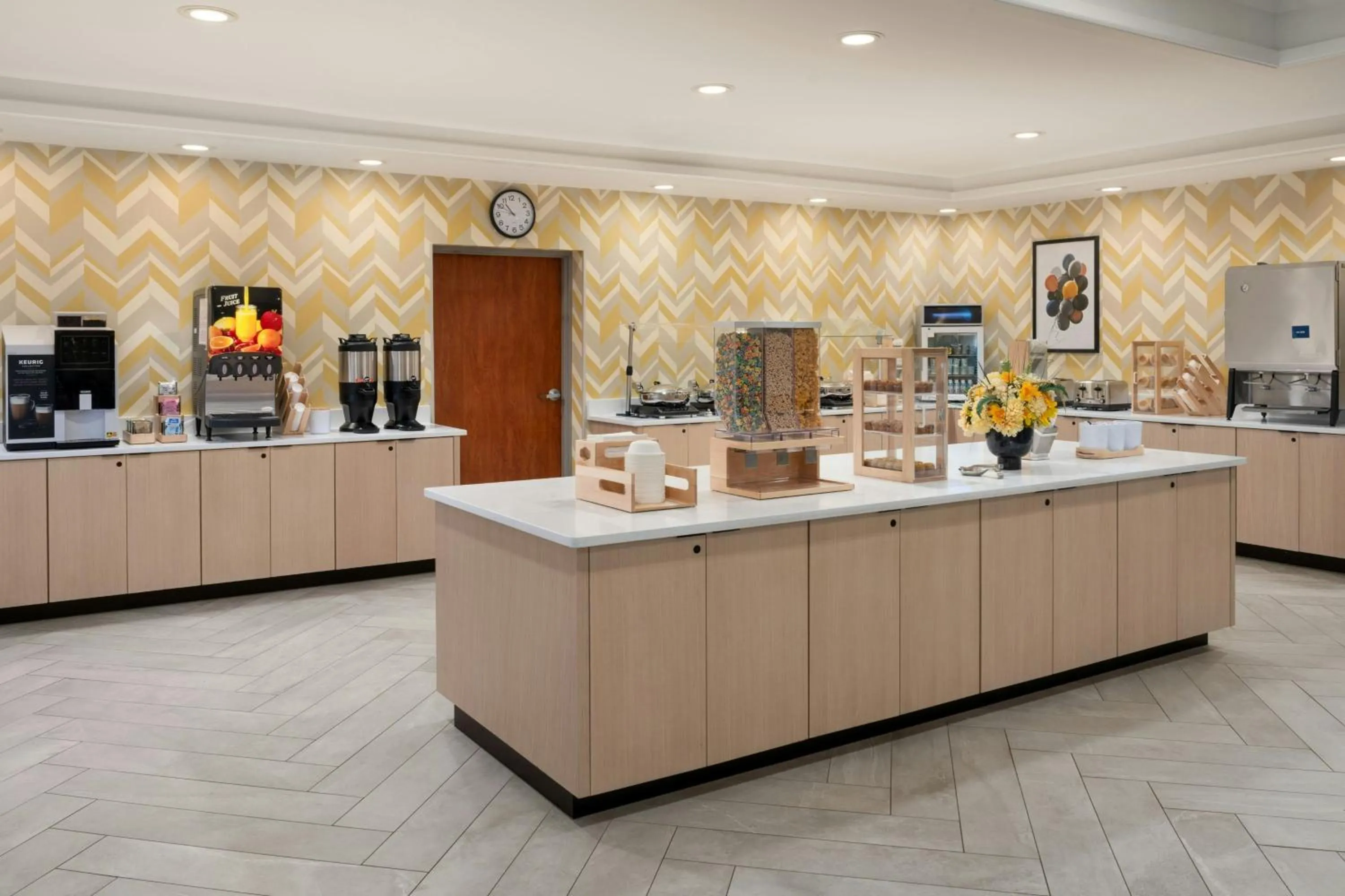 Breakfast in City Express by Marriott Orlando International Drive