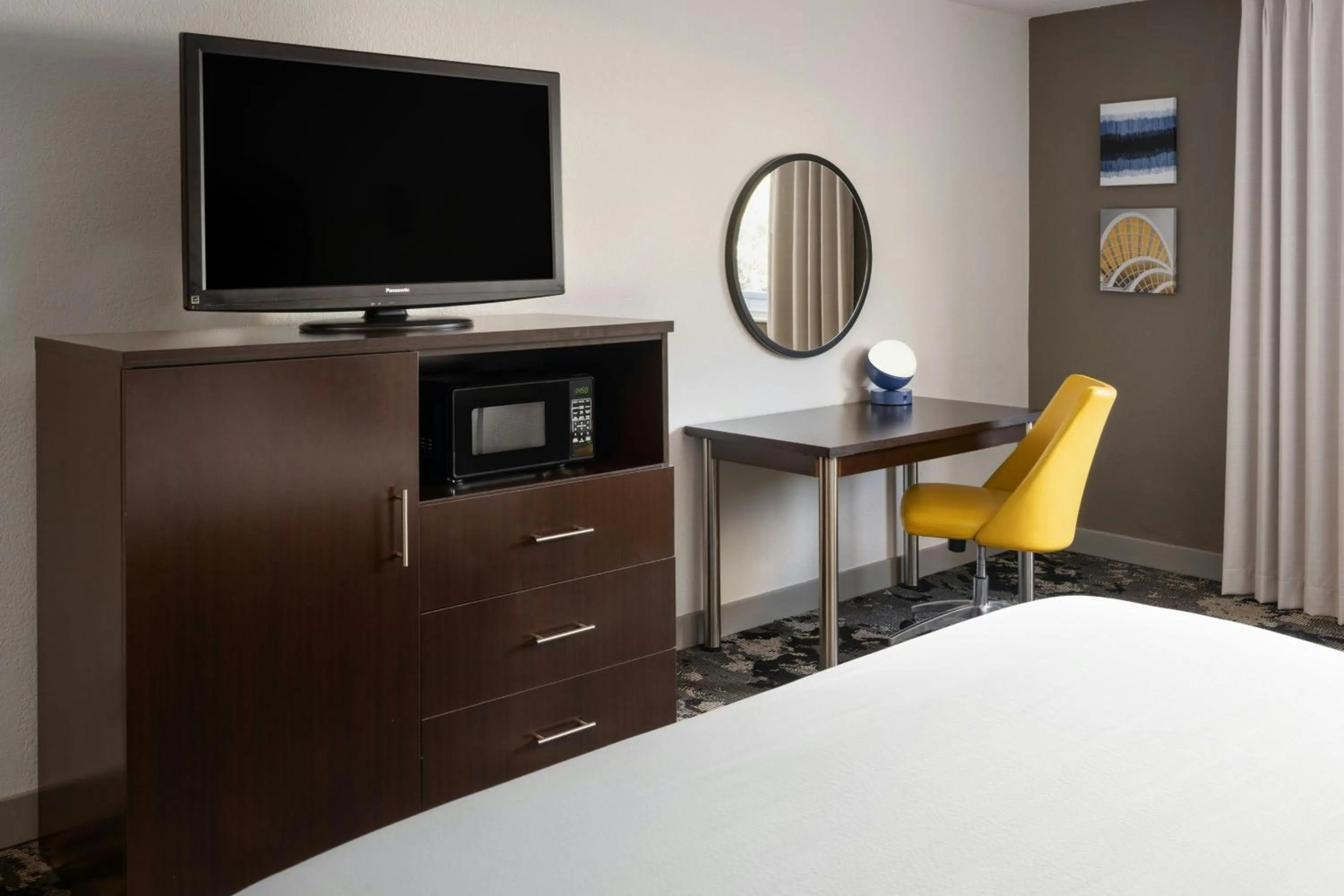 Photo of the whole room, Bed in City Express by Marriott Orlando International Drive