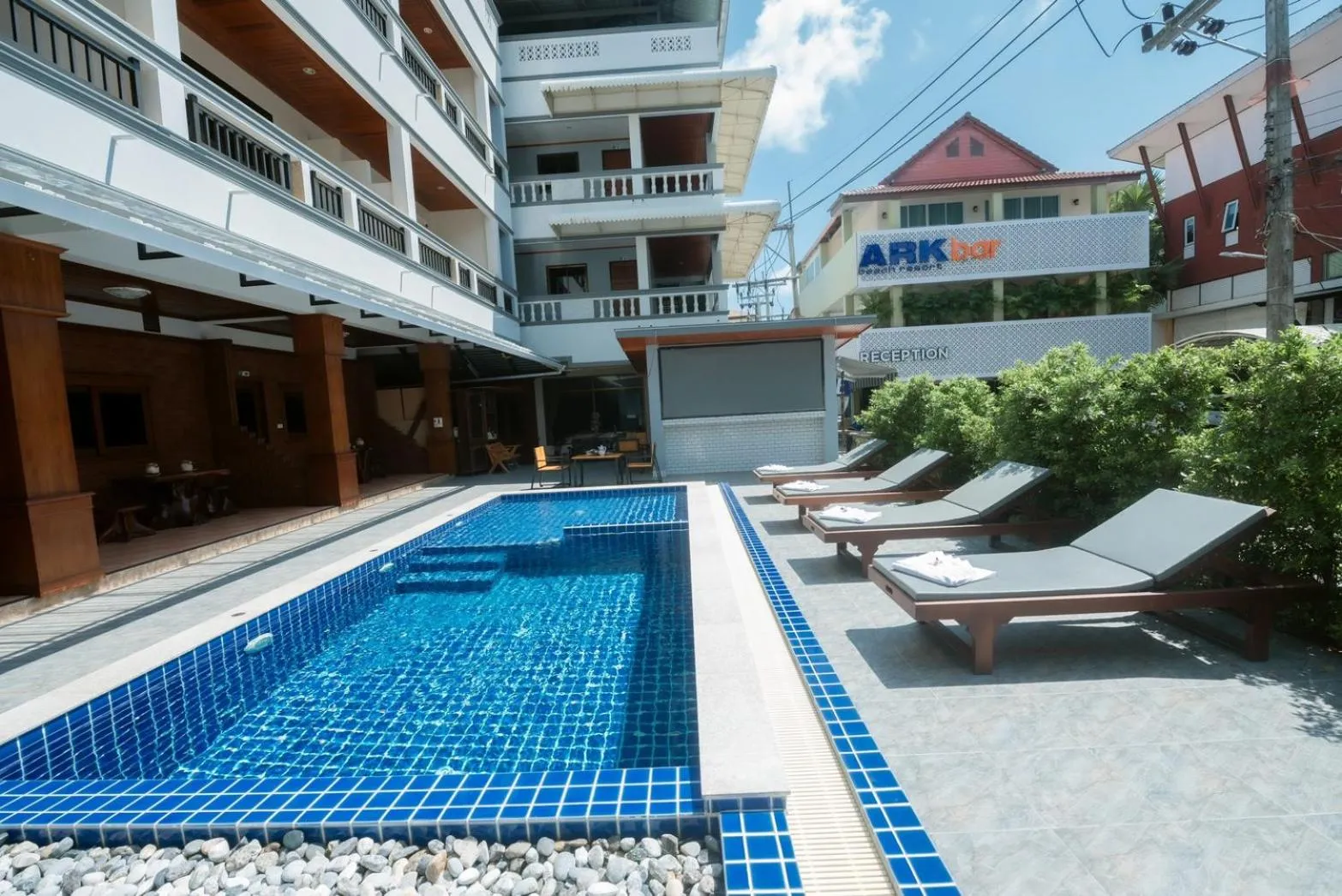 Swimming pool in Coconut Grove Hotel Samui