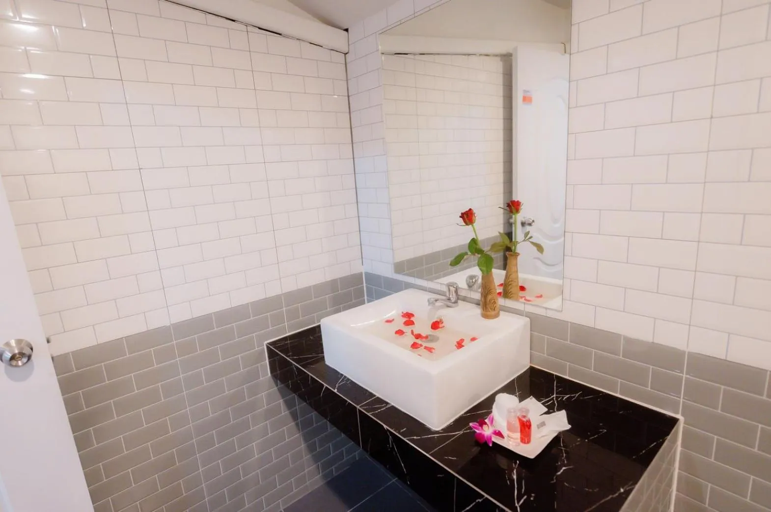 Coconut Grove Hotel Samui