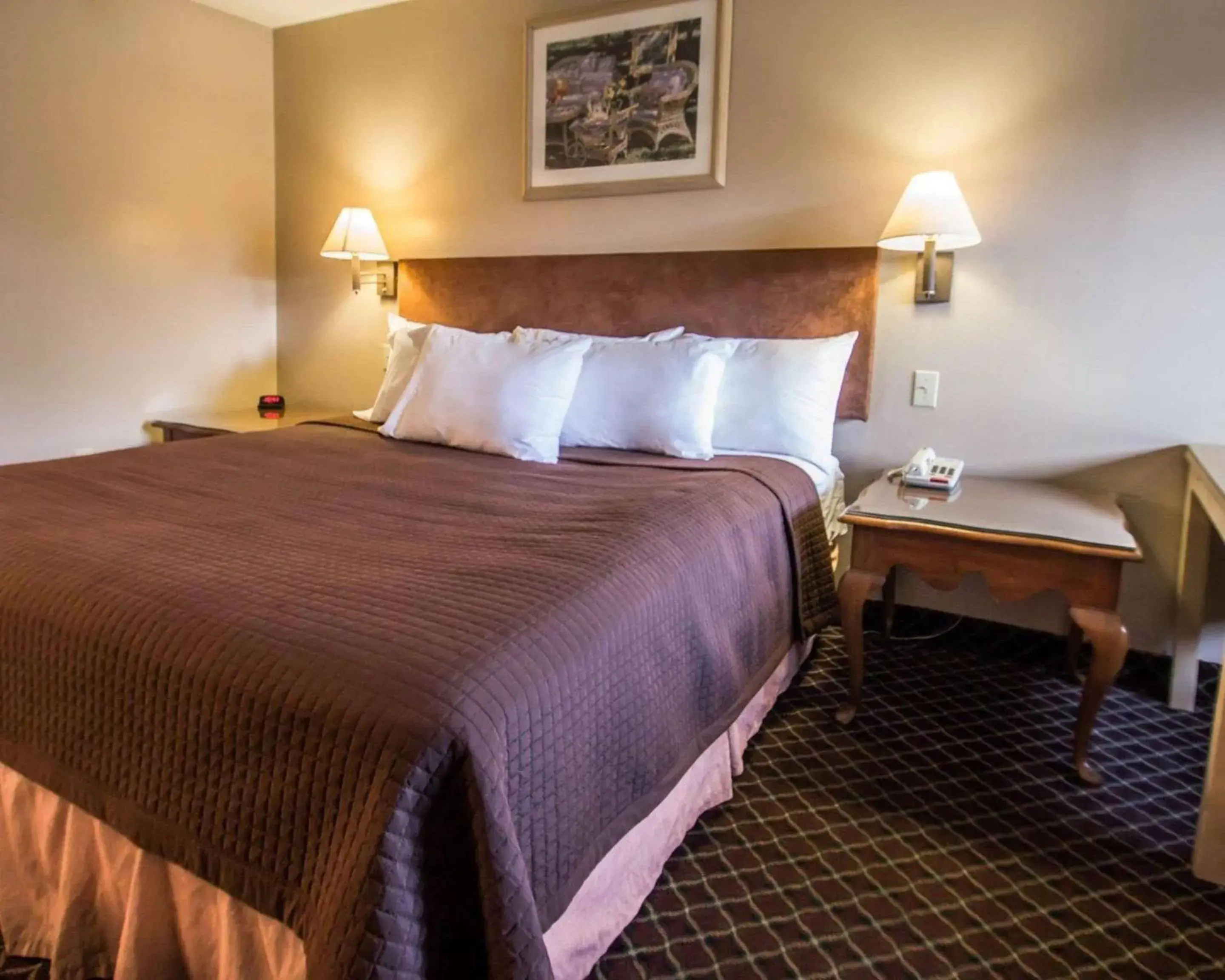 Photo of the whole room, Bed in Rodeway Inn Photo of the whole room, Bed in Rodeway Inn