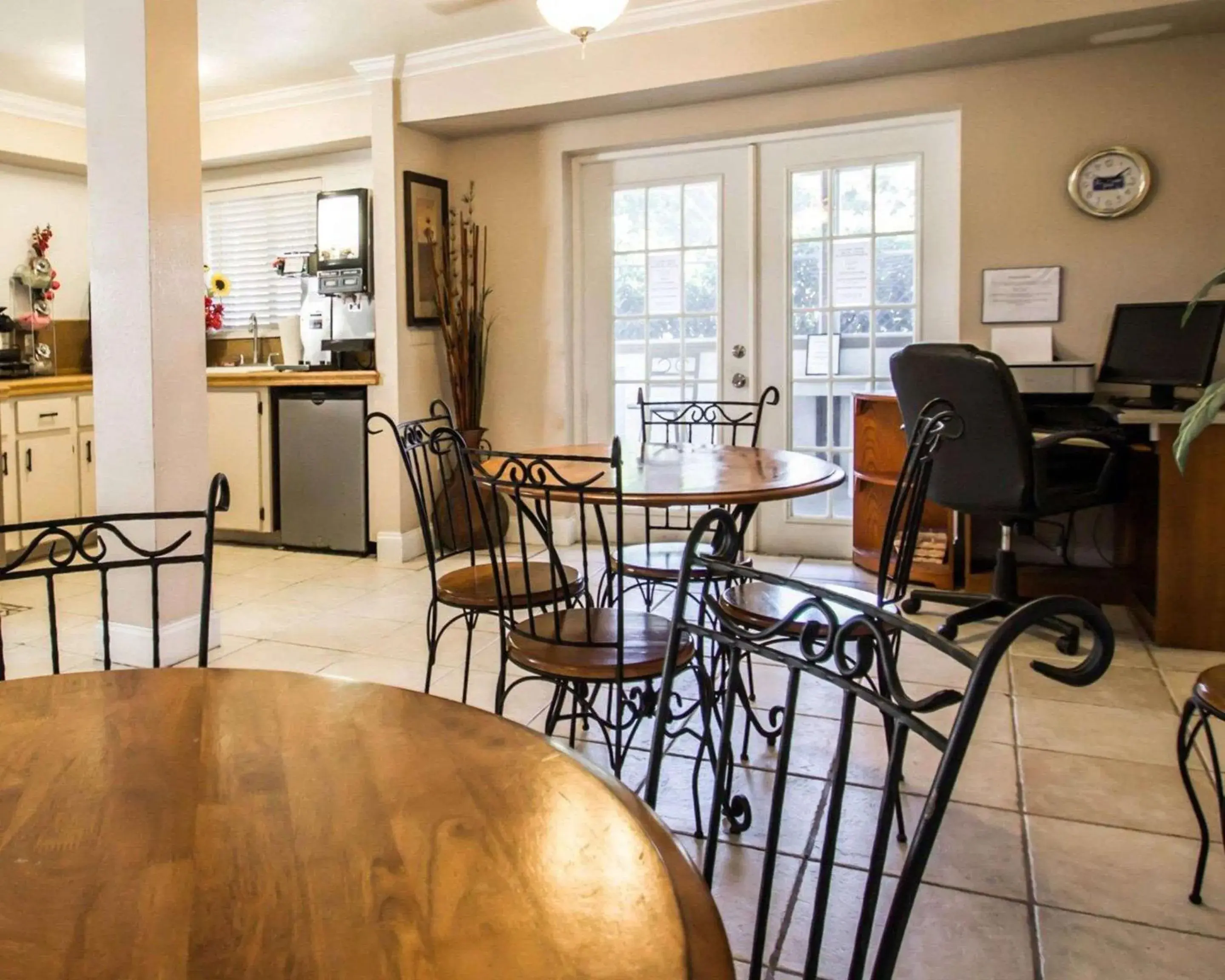 Restaurant/places to eat in Rodeway Inn Restaurant/places to eat in Rodeway Inn