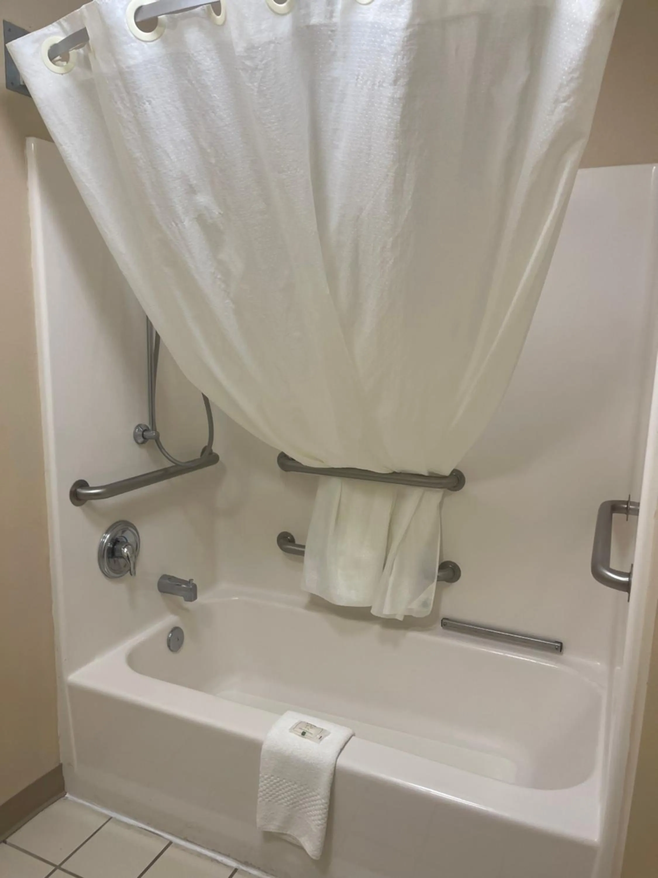 Bathroom in Quality Inn Palm Bay - Melbourne I-95