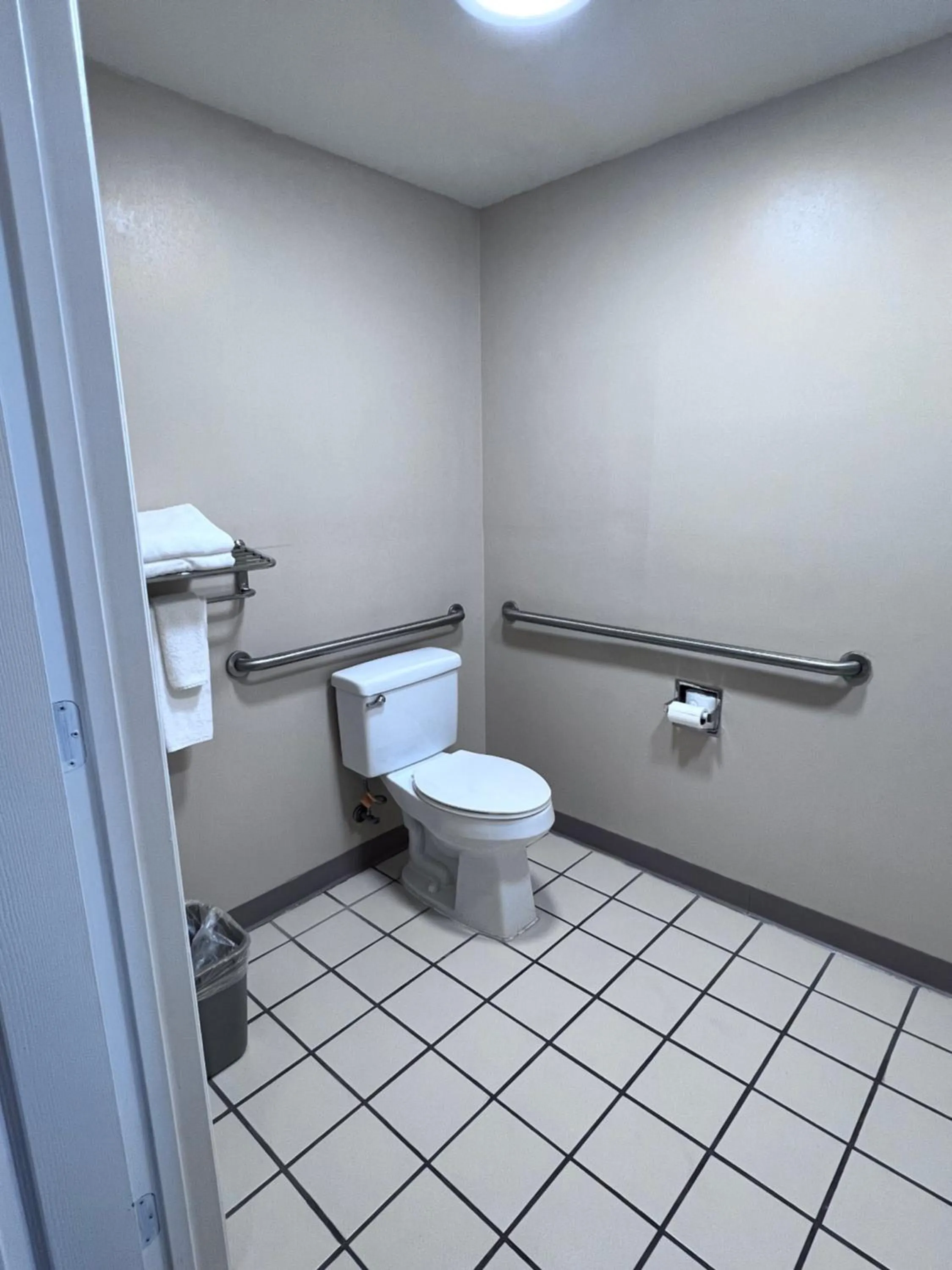 Bathroom in Quality Inn Palm Bay - Melbourne I-95