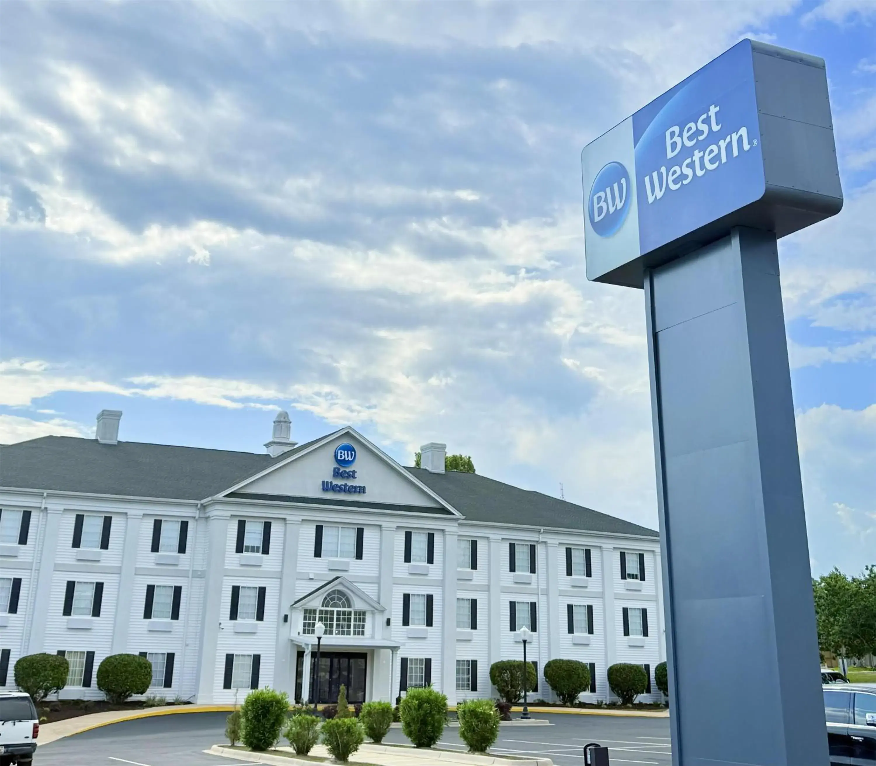 Property building in Best Western of Crestview Property building in Best Western of Crestview