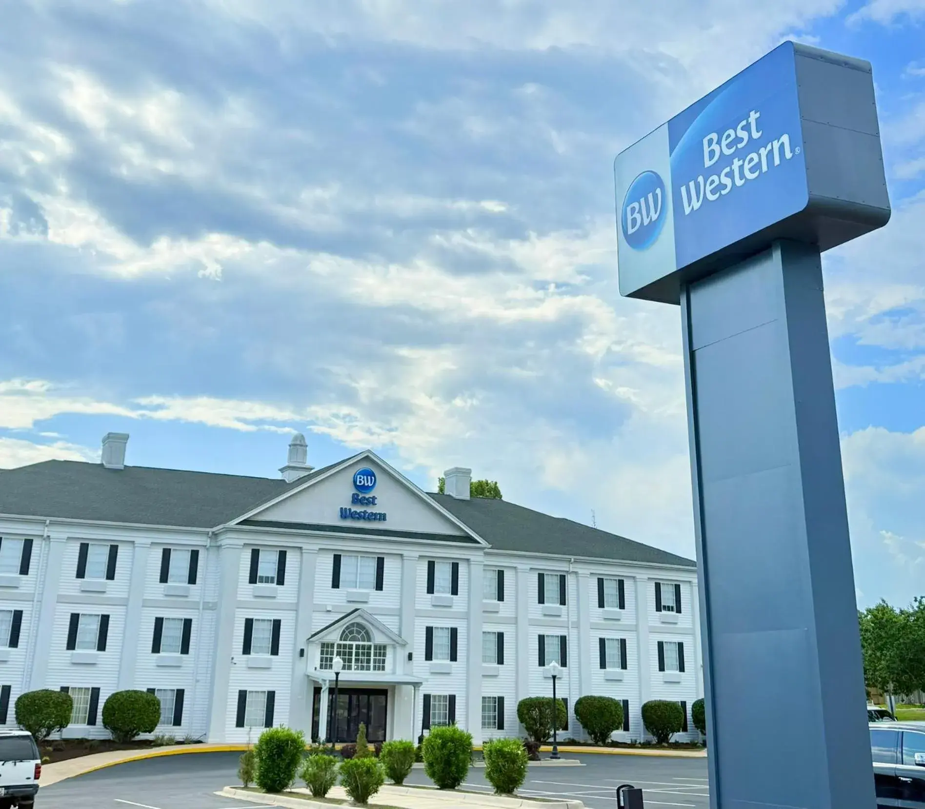 Property building in Best Western of Crestview Property building in Best Western of Crestview