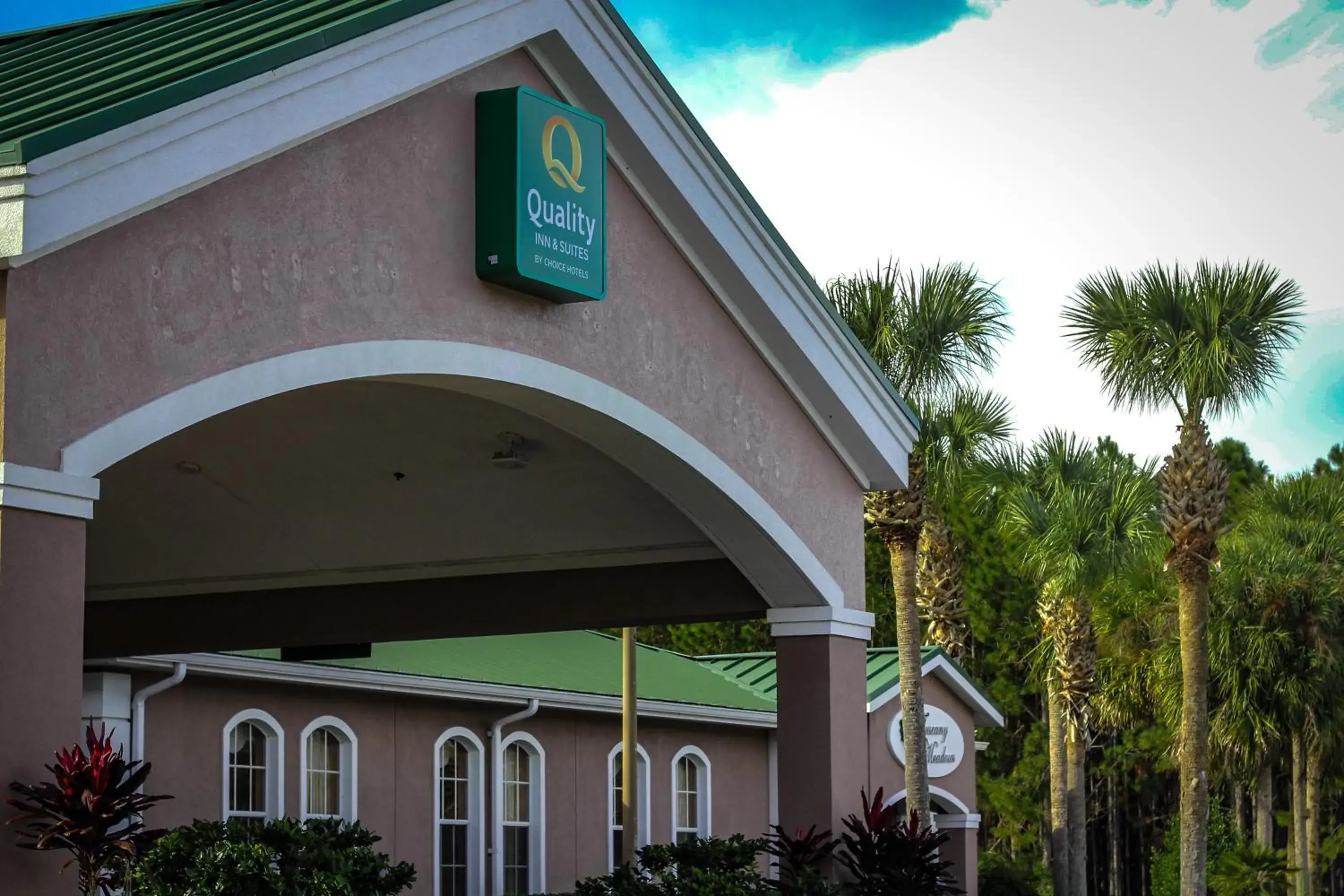 Facade/entrance in Quality Inn Conference Center at Citrus Hills Facade/entrance in Quality Inn Conference Center at Citrus Hills