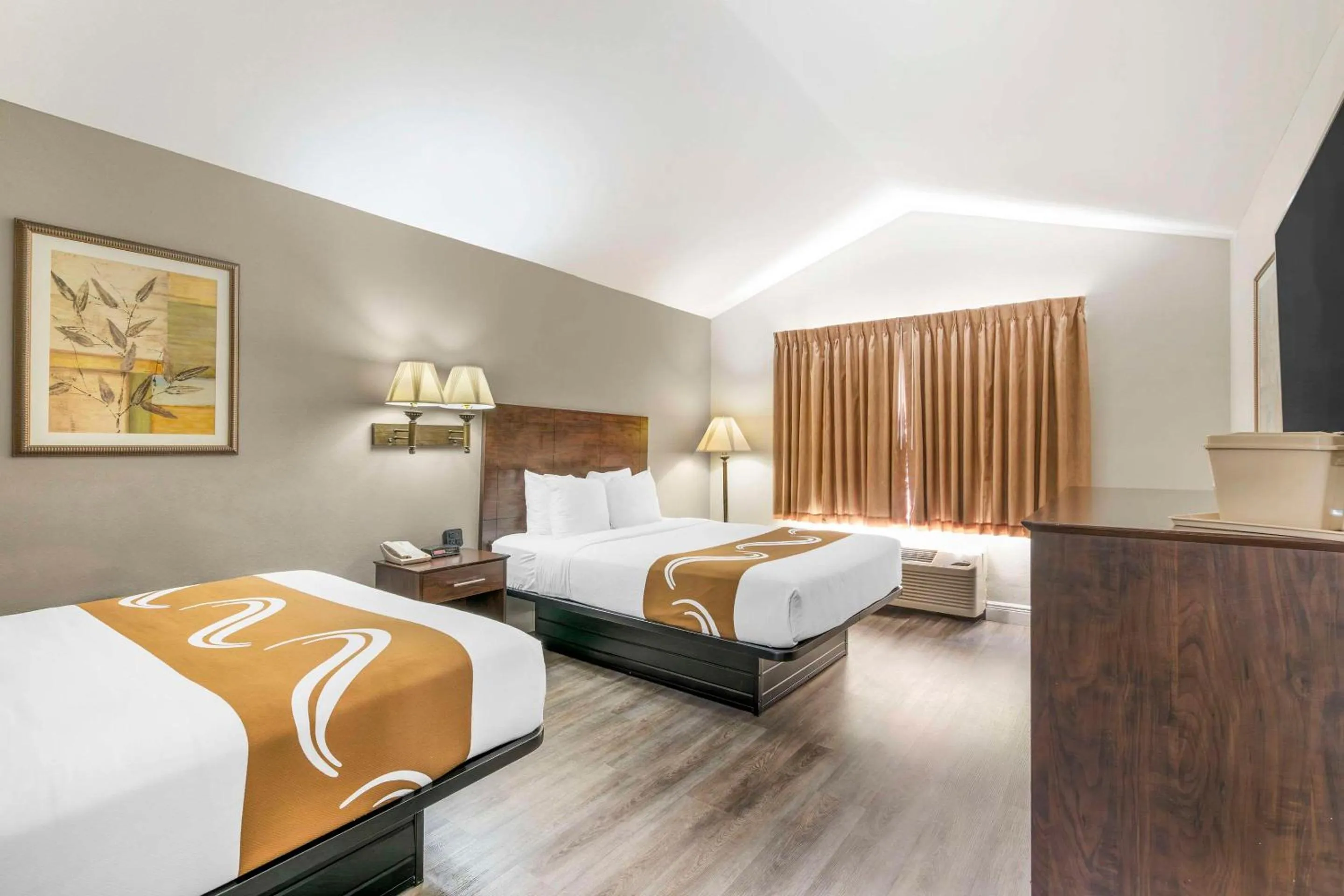 Bedroom in Quality Inn Conference Center at Citrus Hills