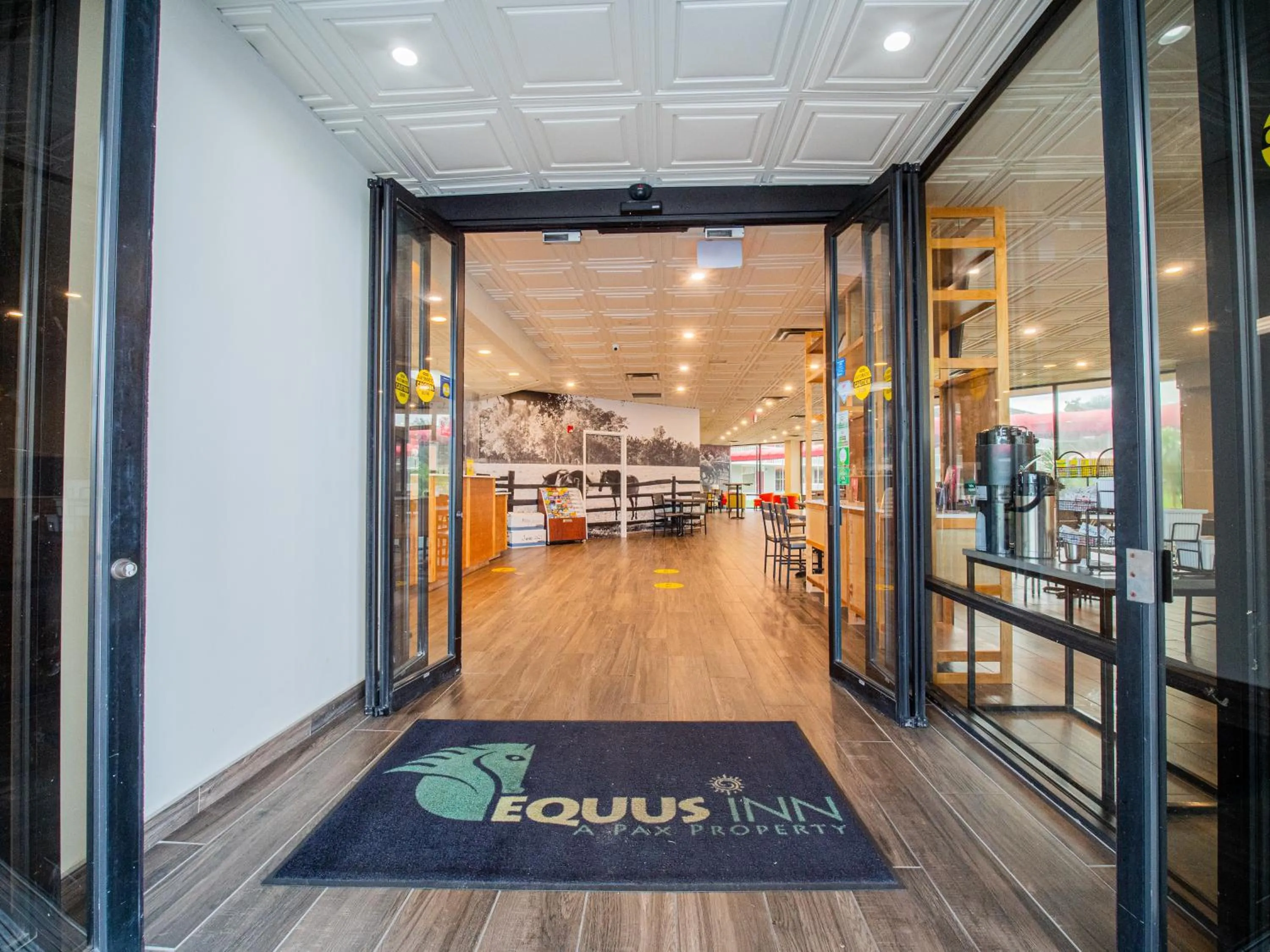 Lobby or reception in Equus Inn I75