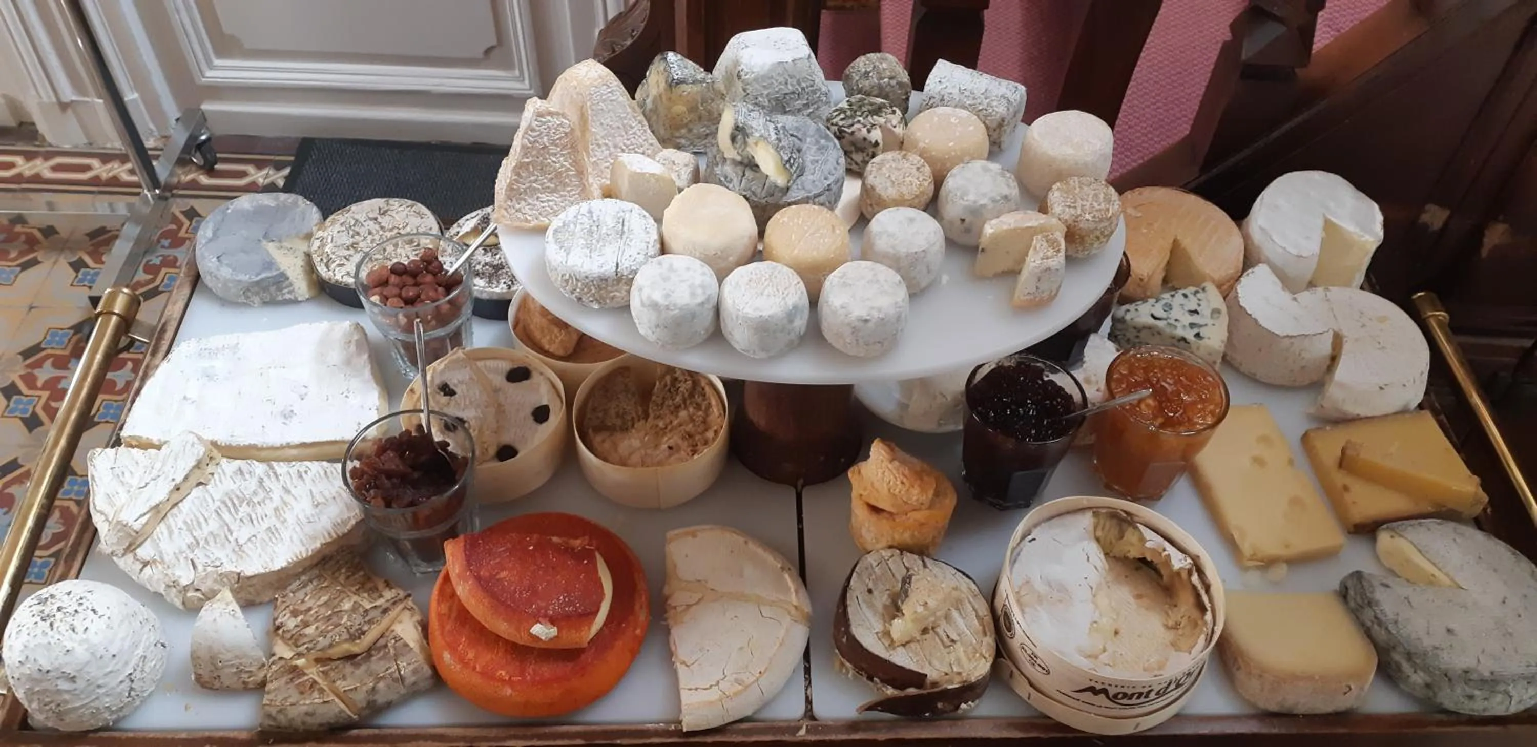 Food and drinks in Logis hôtel LE COR D'ARGENT