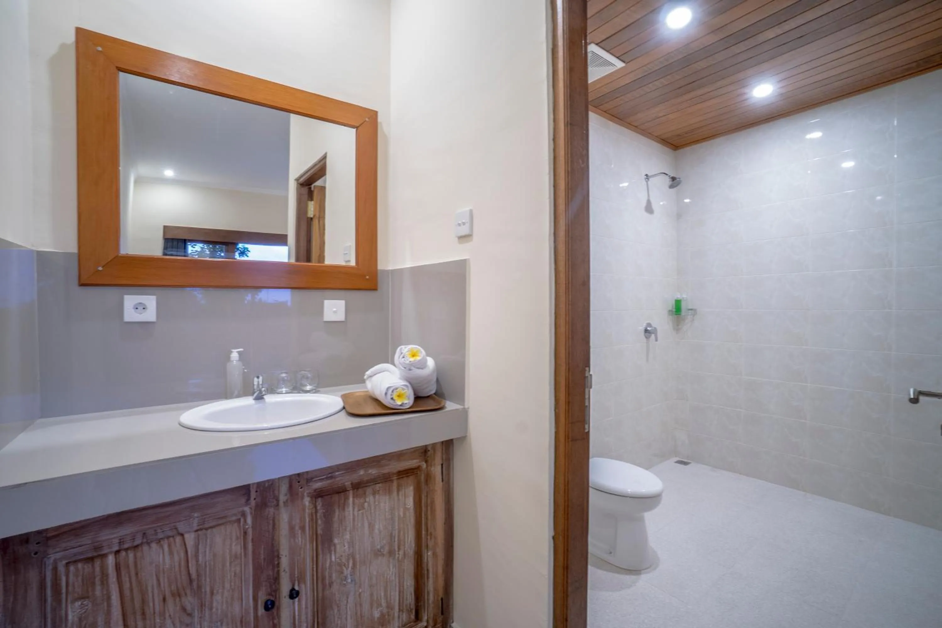 Shower in Saka House