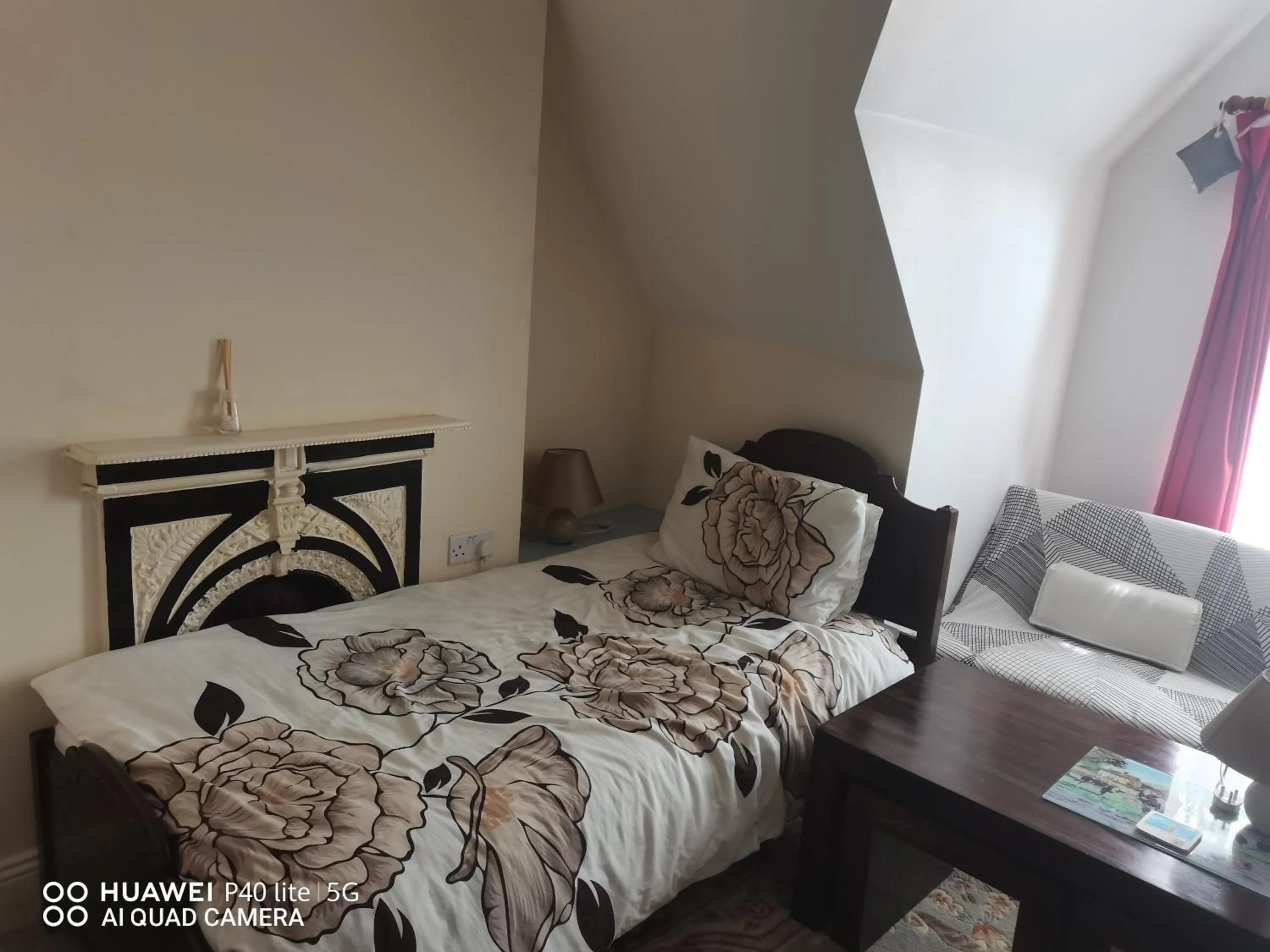 Bed in Lincoln House