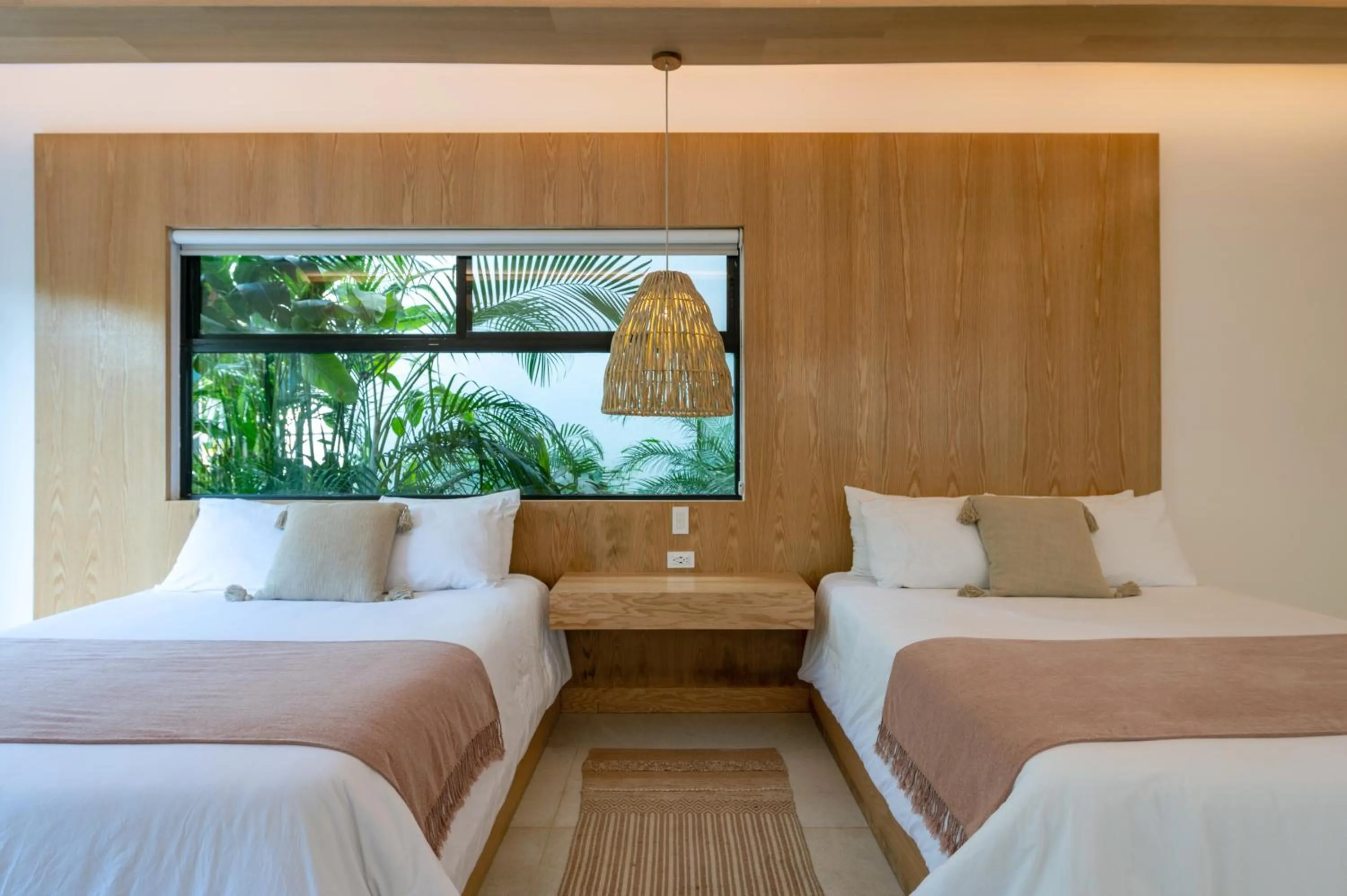 Bed in Mayan Monkey Tulum - Social Hotel