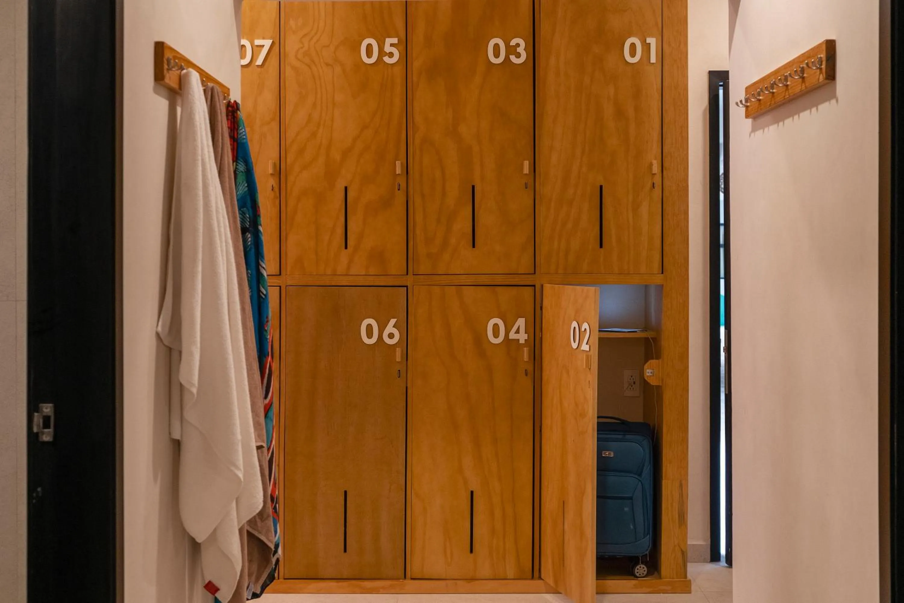 microwave in Mayan Monkey Tulum - Social Hotel