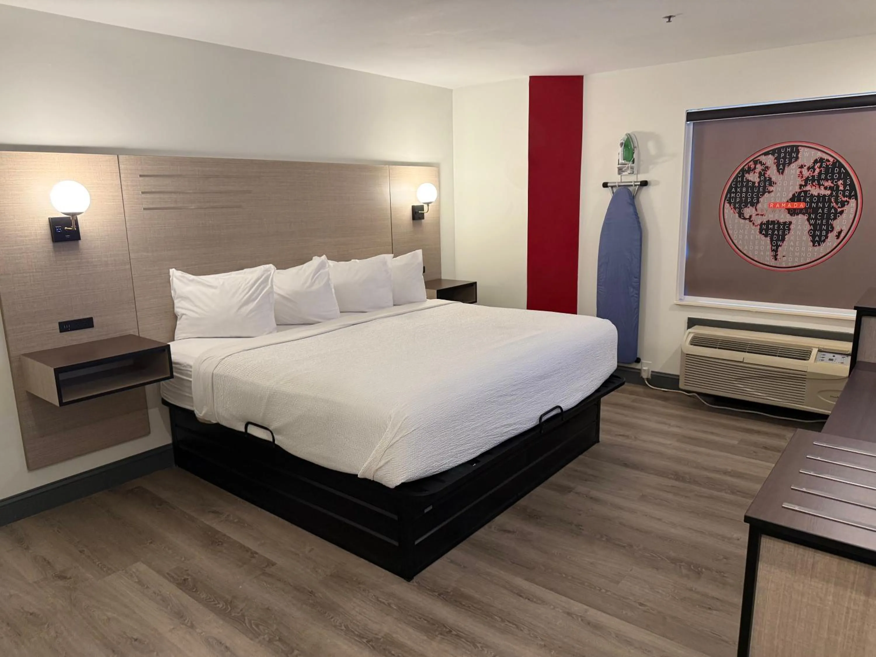 Bedroom, Bed in Ramada by Wyndham Albany GA