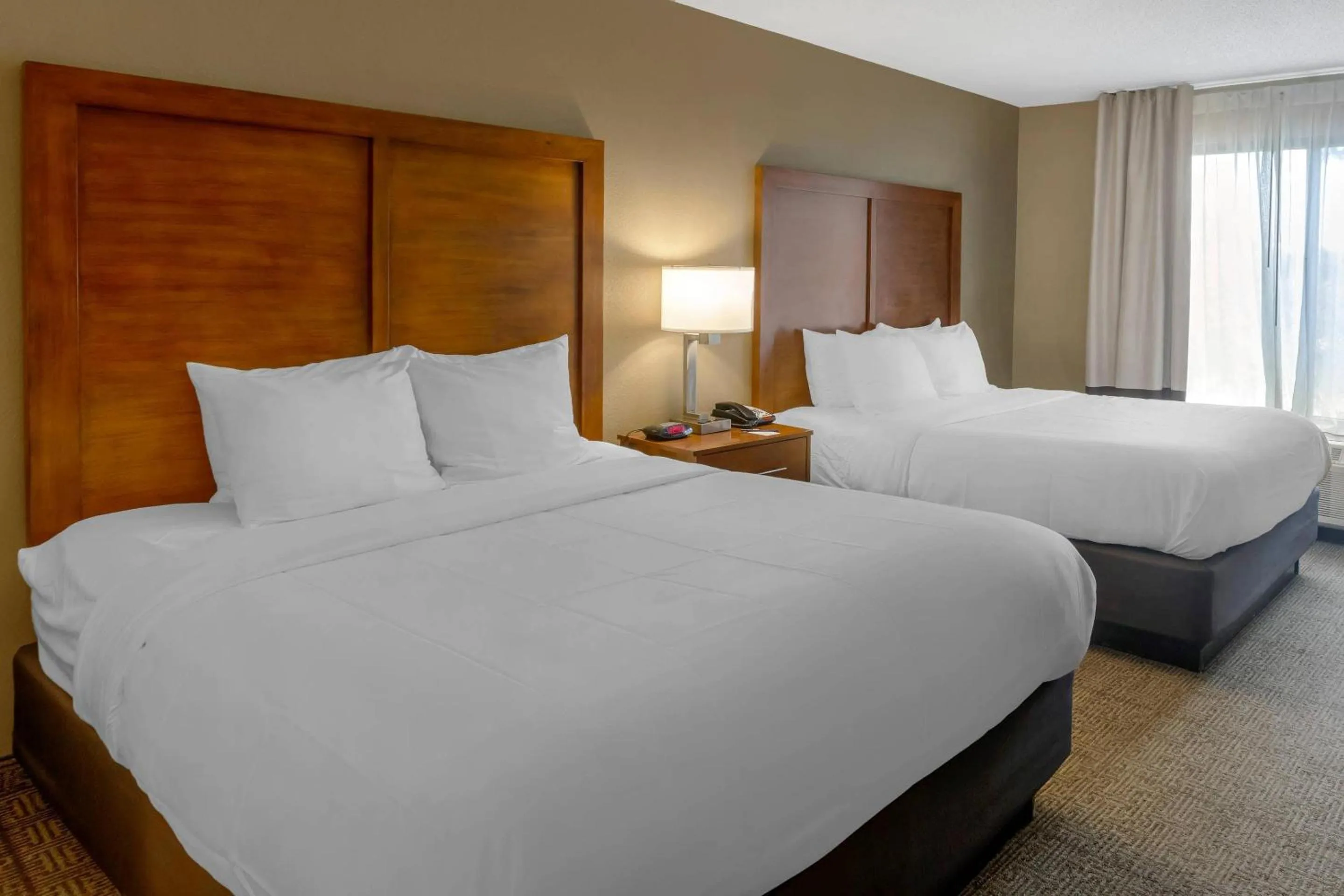 Bedroom, Bed in Comfort Inn & Suites Peachtree Corners - Norcross