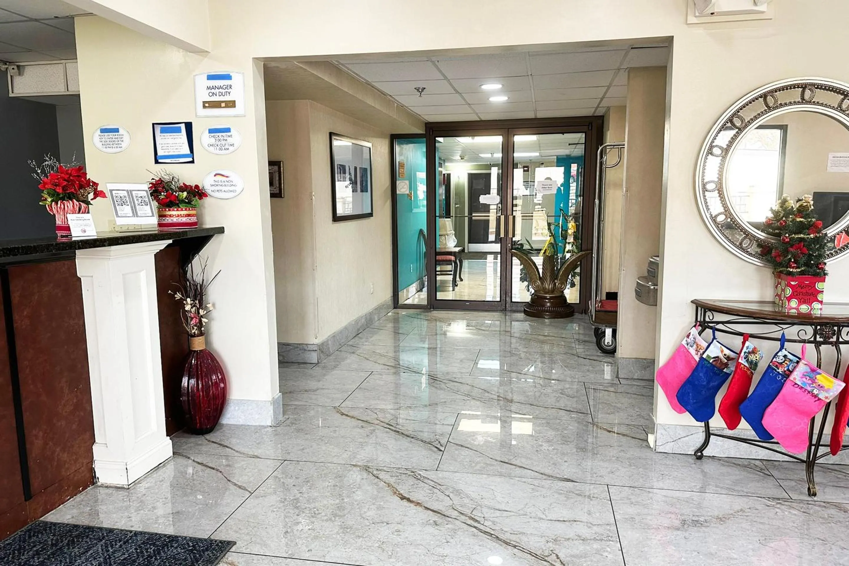 Lobby or reception in OYO Hotel Rome West GA