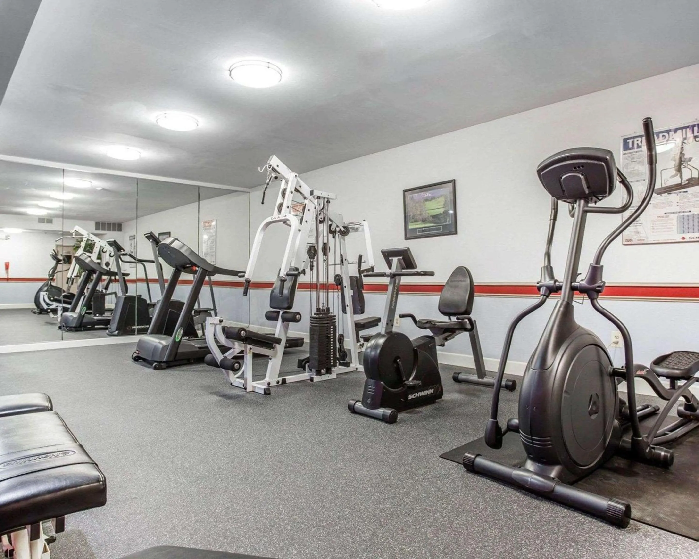 Fitness centre/facilities in Comfort Inn Conyers