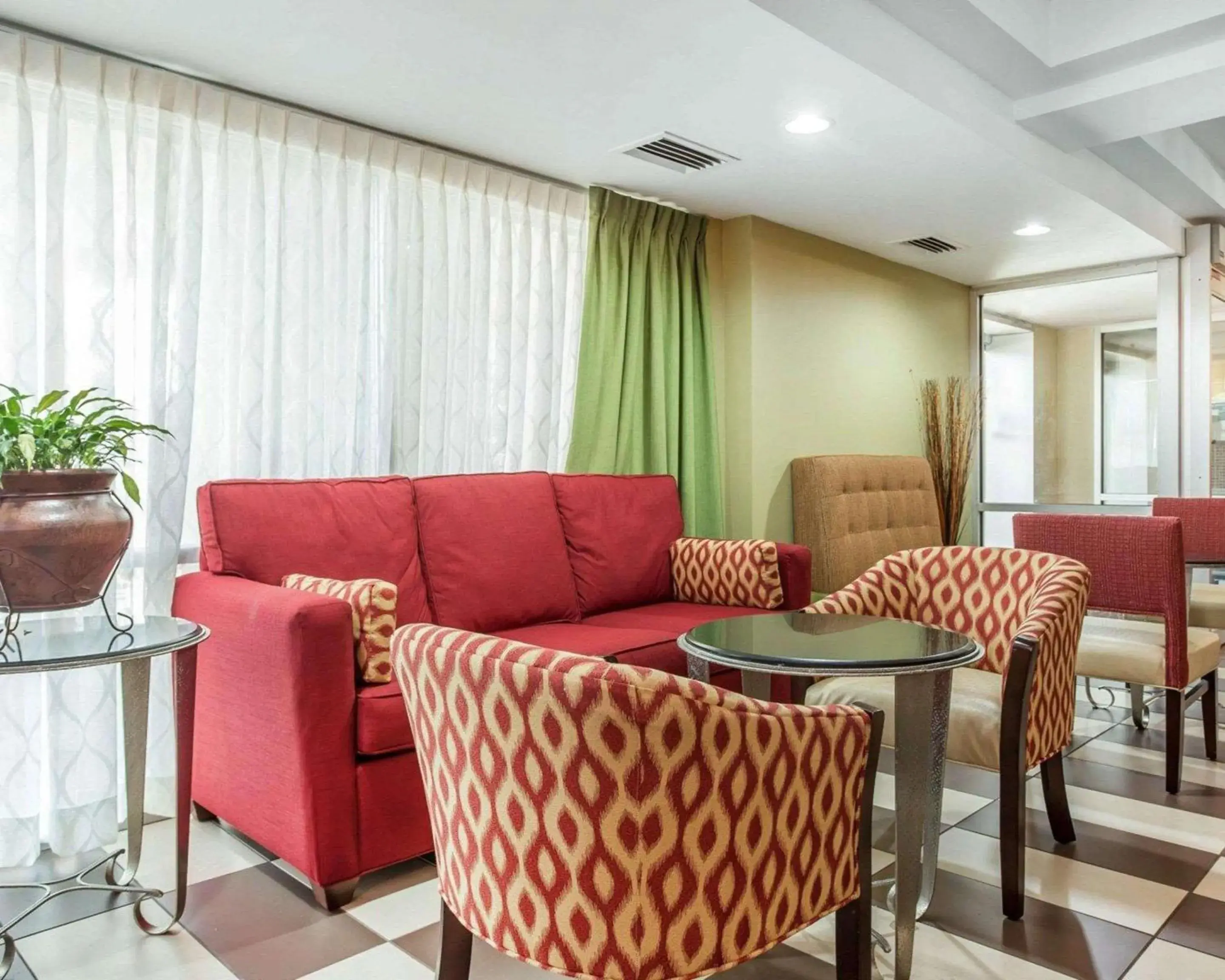 Lobby or reception in Comfort Inn Conyers Lobby or reception in Comfort Inn Conyers