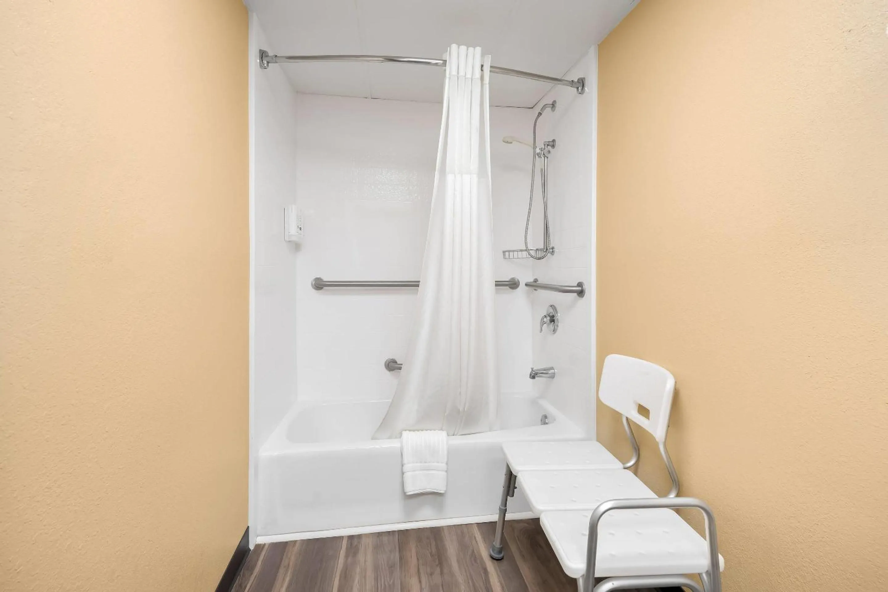 Bedroom in Quality Inn Perry - National Fairgrounds Area