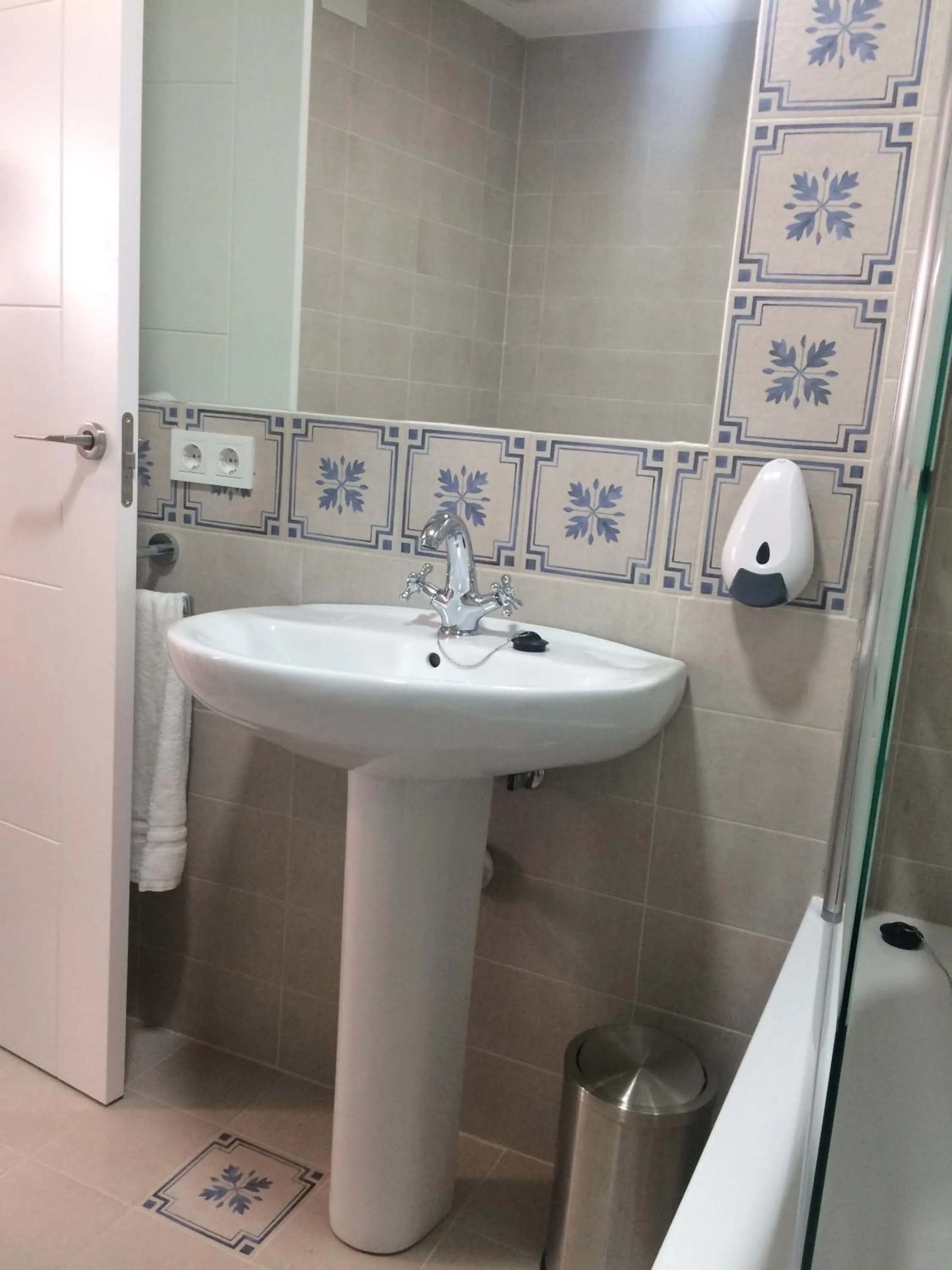 Bathroom in Belmonte Rooms