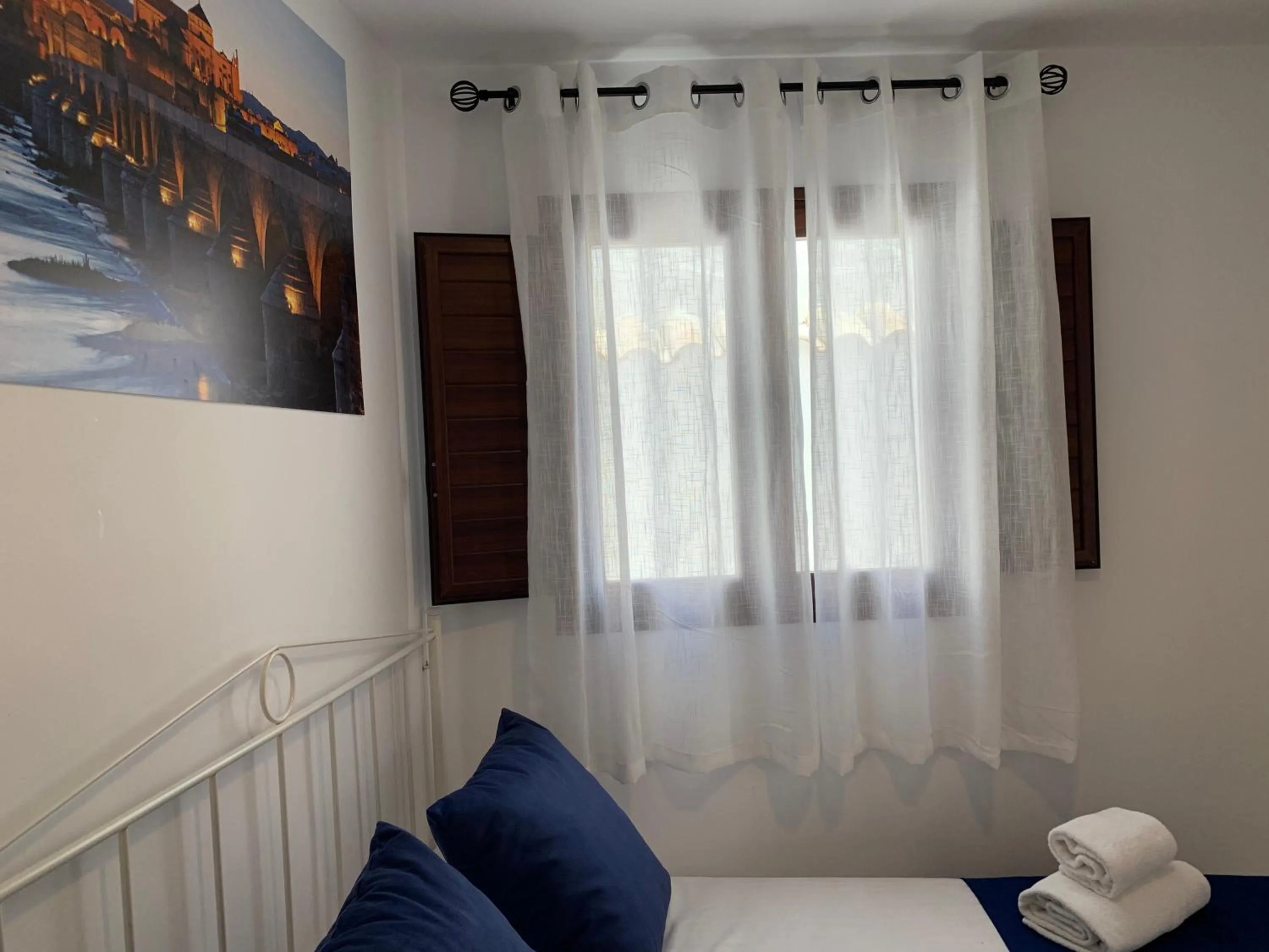 Decorative detail, Bed in Belmonte Rooms