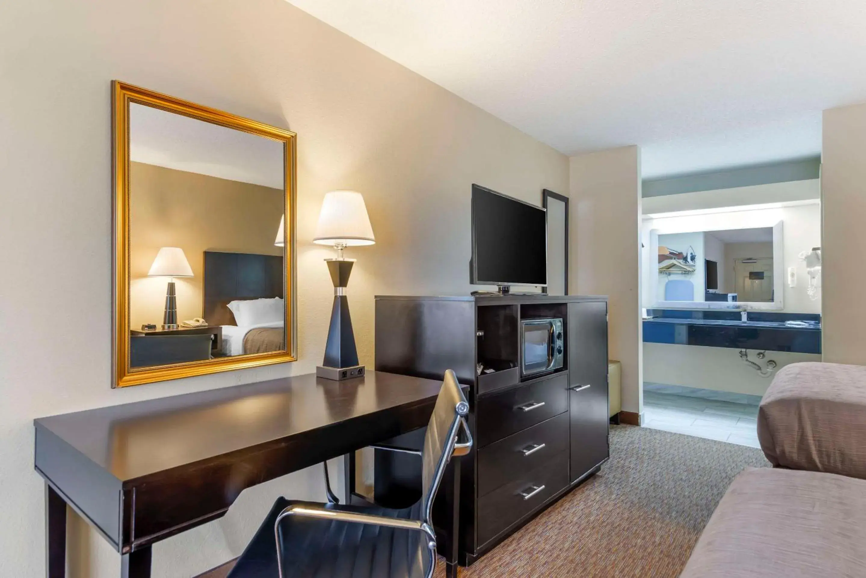 Bedroom in Quality Inn Cordele Bedroom in Quality Inn Cordele