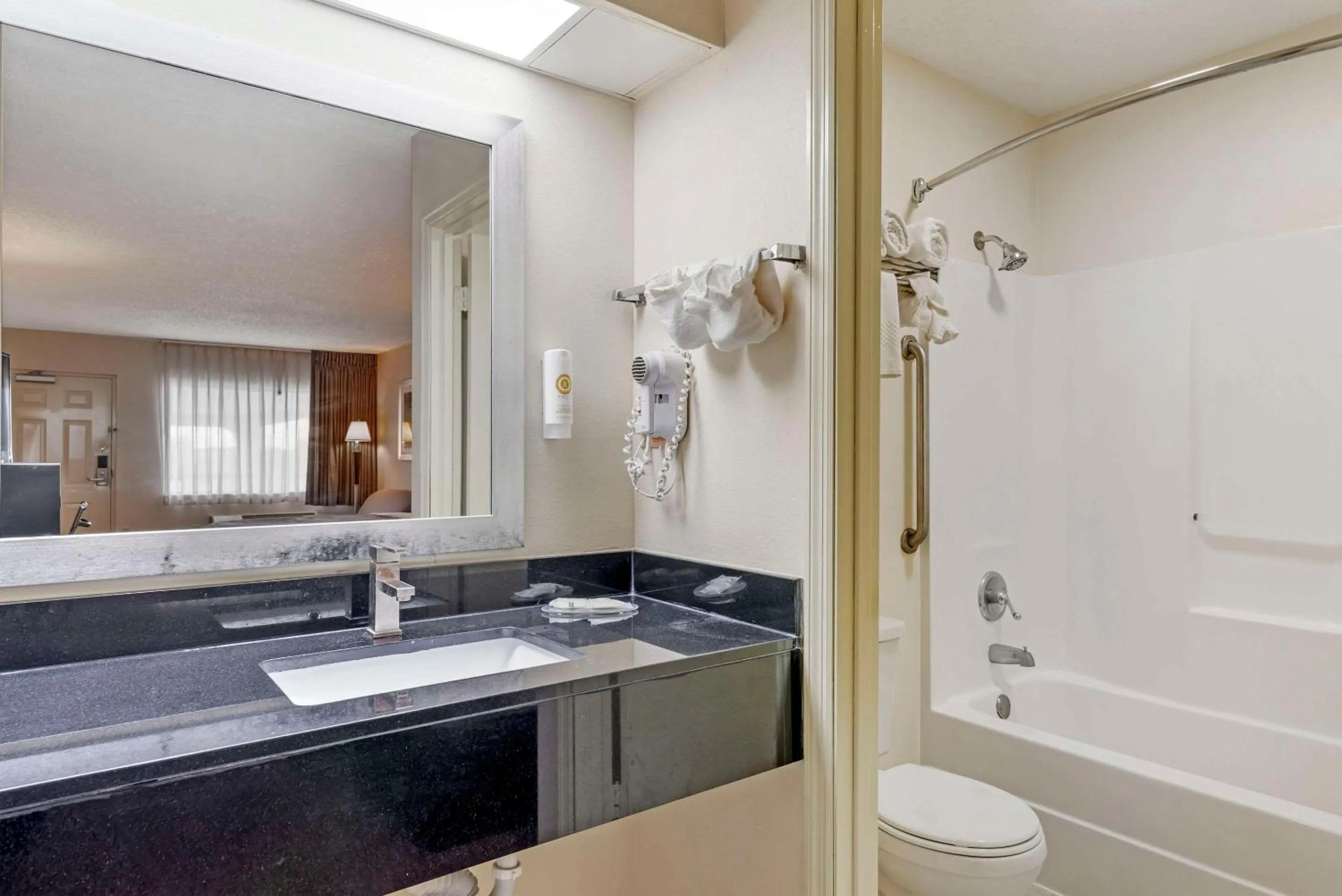 Bedroom in Quality Inn Cordele