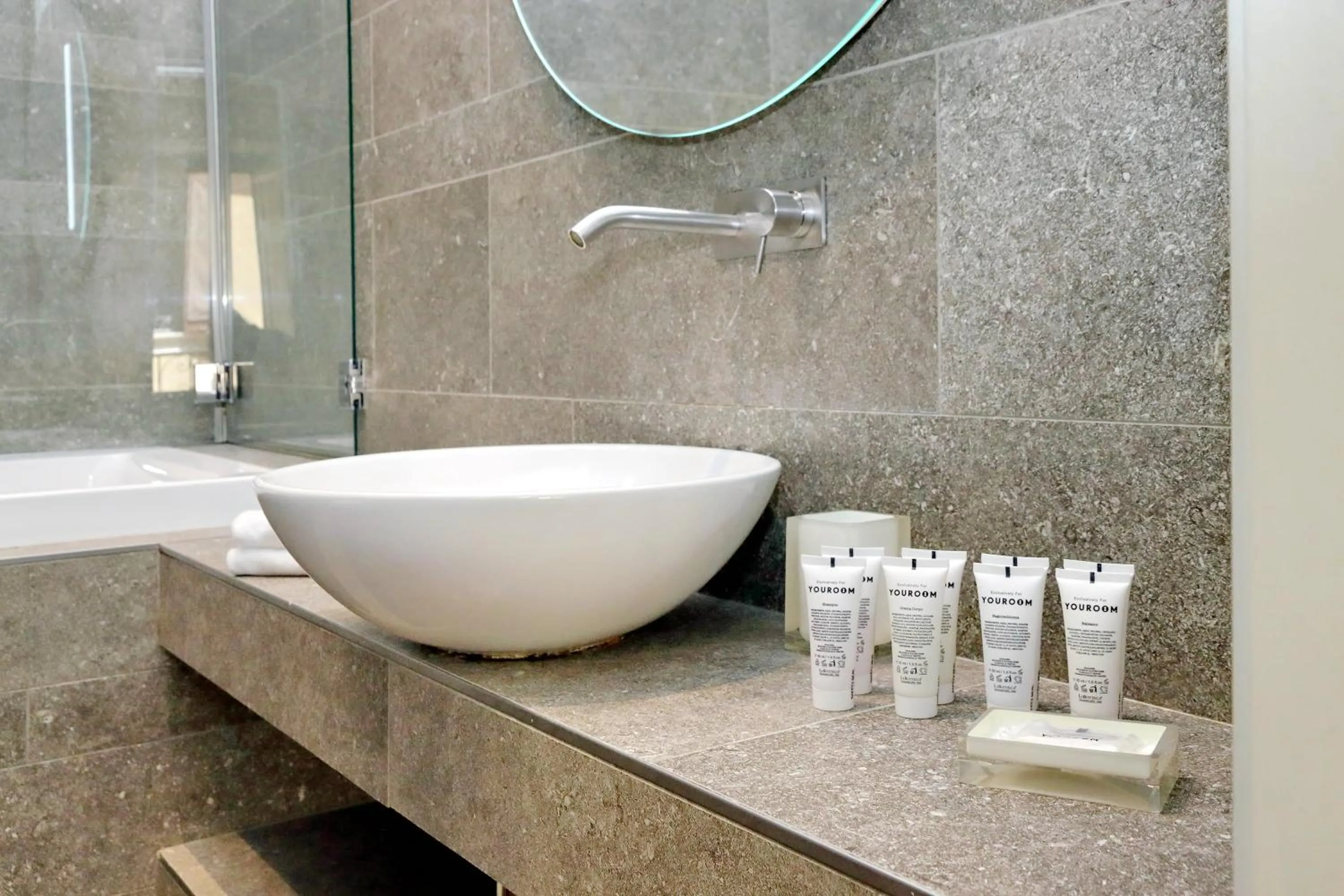 Shower in Youroom Carrozze