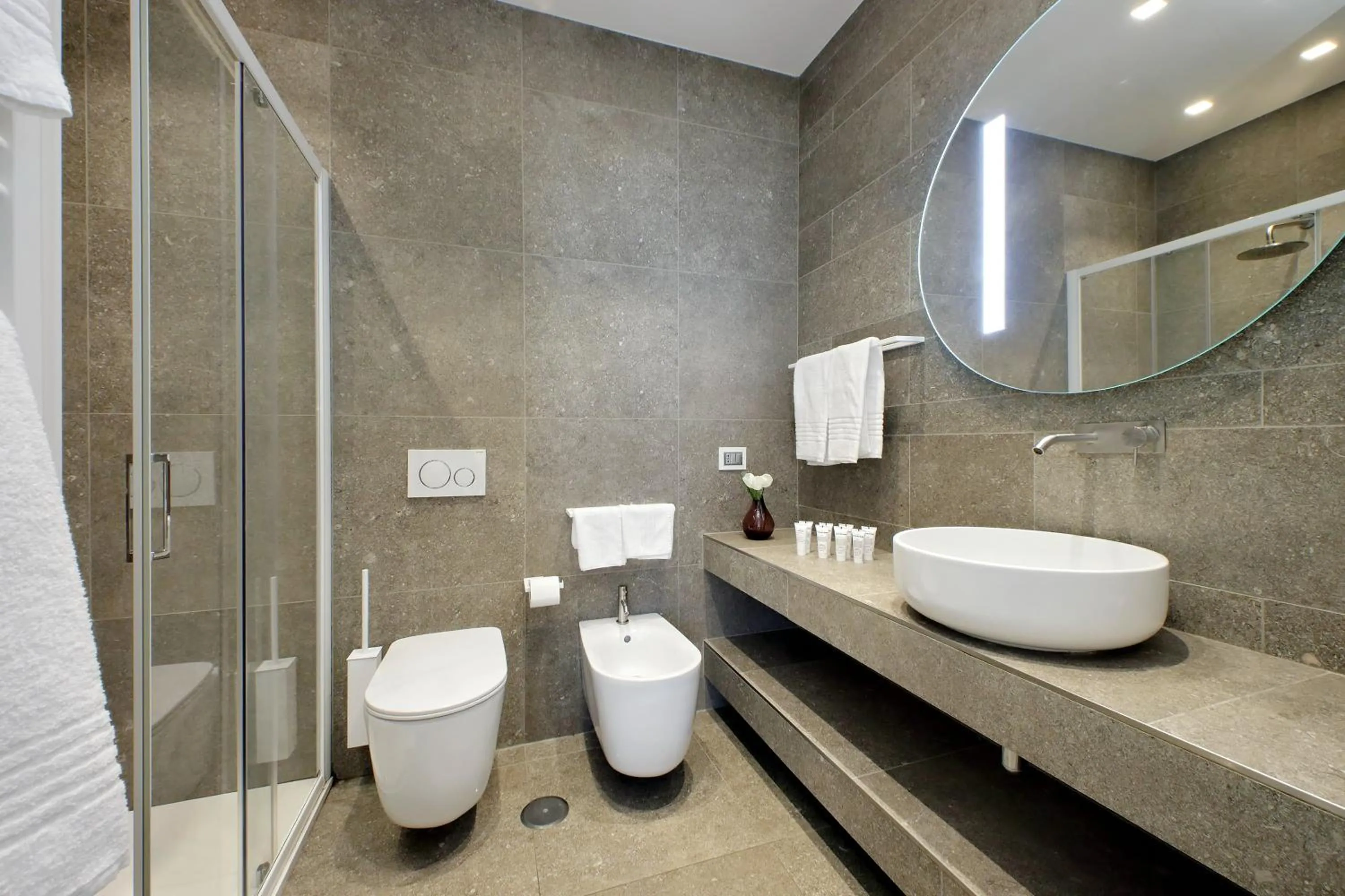 Shower in Youroom Carrozze