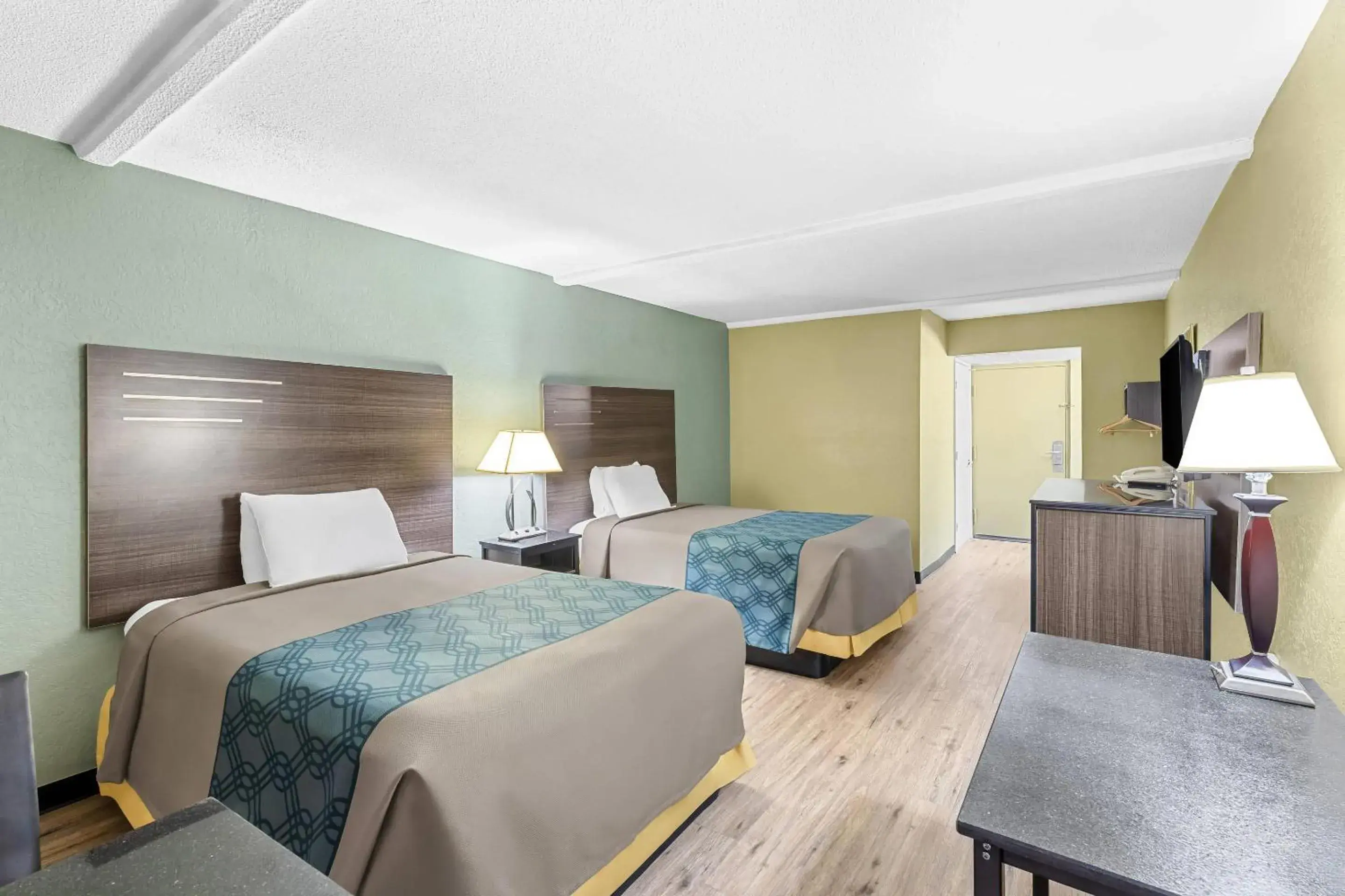 Bedroom, Bed in Rodeway Inn Stone Mountain Bedroom, Bed in Rodeway Inn Stone Mountain