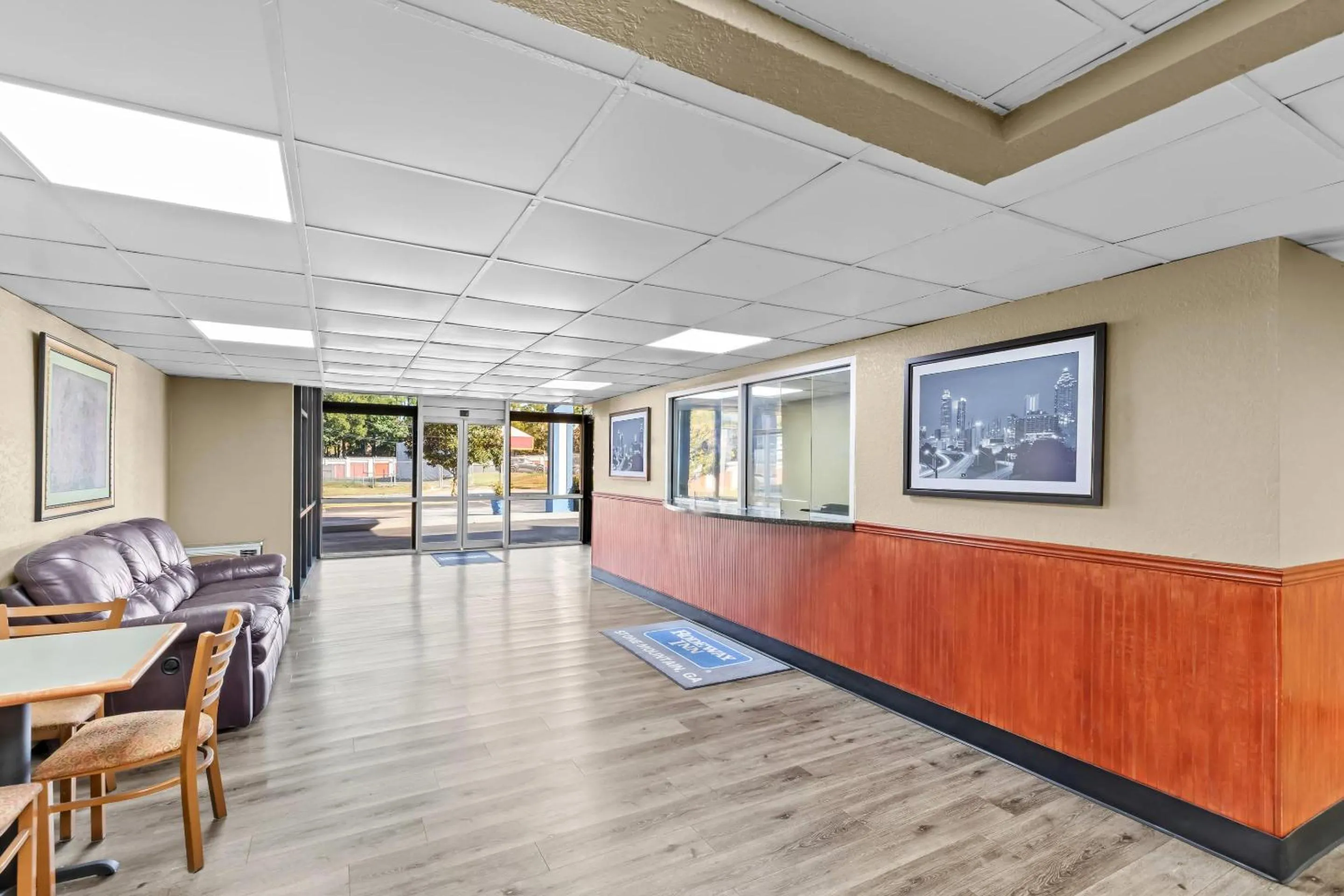 Lobby or reception in Rodeway Inn Stone Mountain