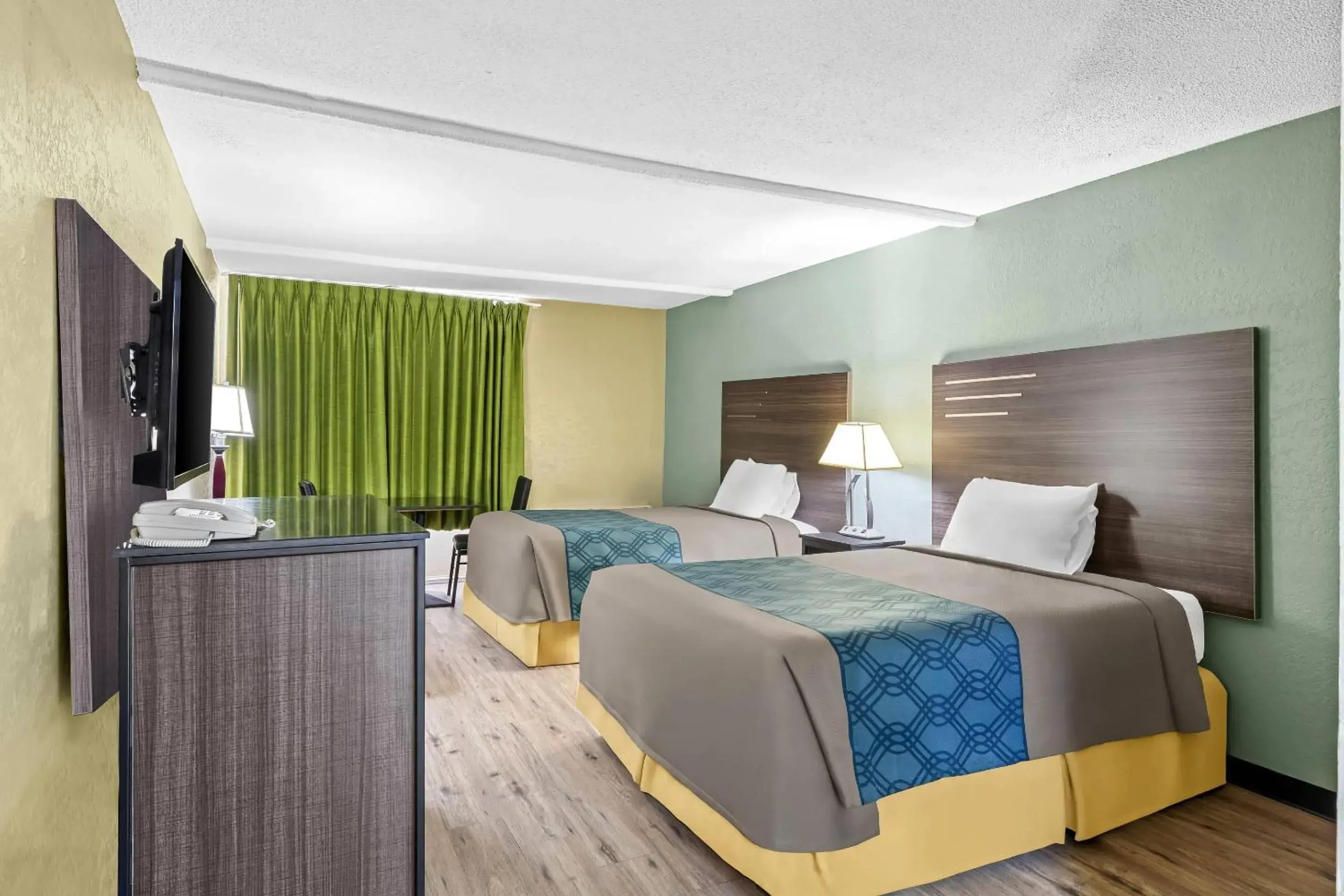 Bedroom, Bed in Rodeway Inn Stone Mountain Bedroom, Bed in Rodeway Inn Stone Mountain