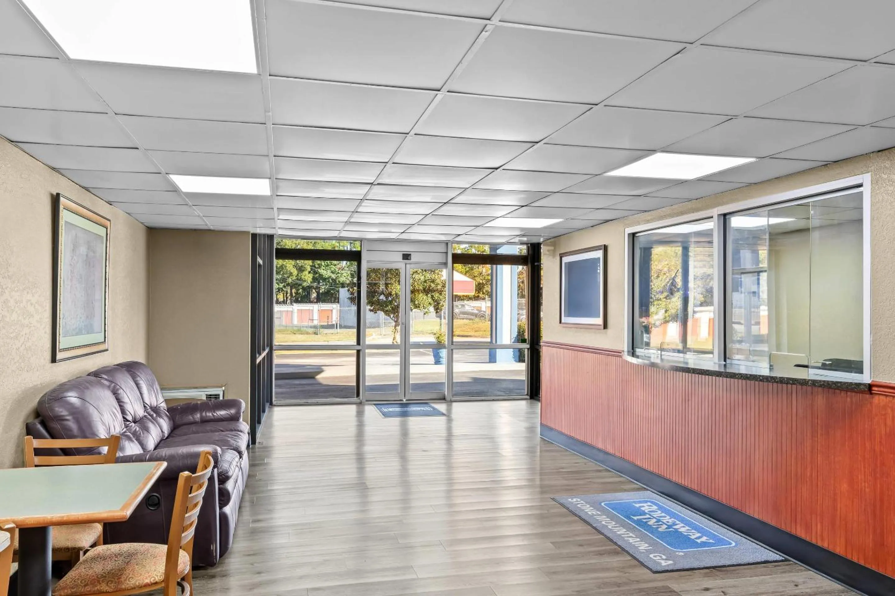 Lobby or reception in Rodeway Inn Stone Mountain