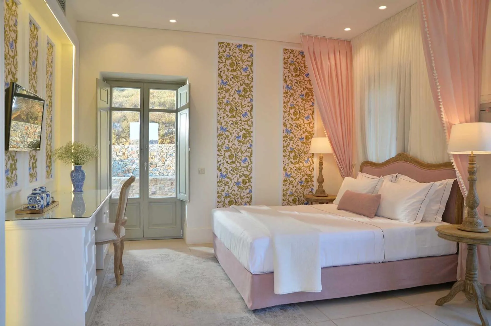 Bed in Akrolithi Boutique Hotel & Suites
